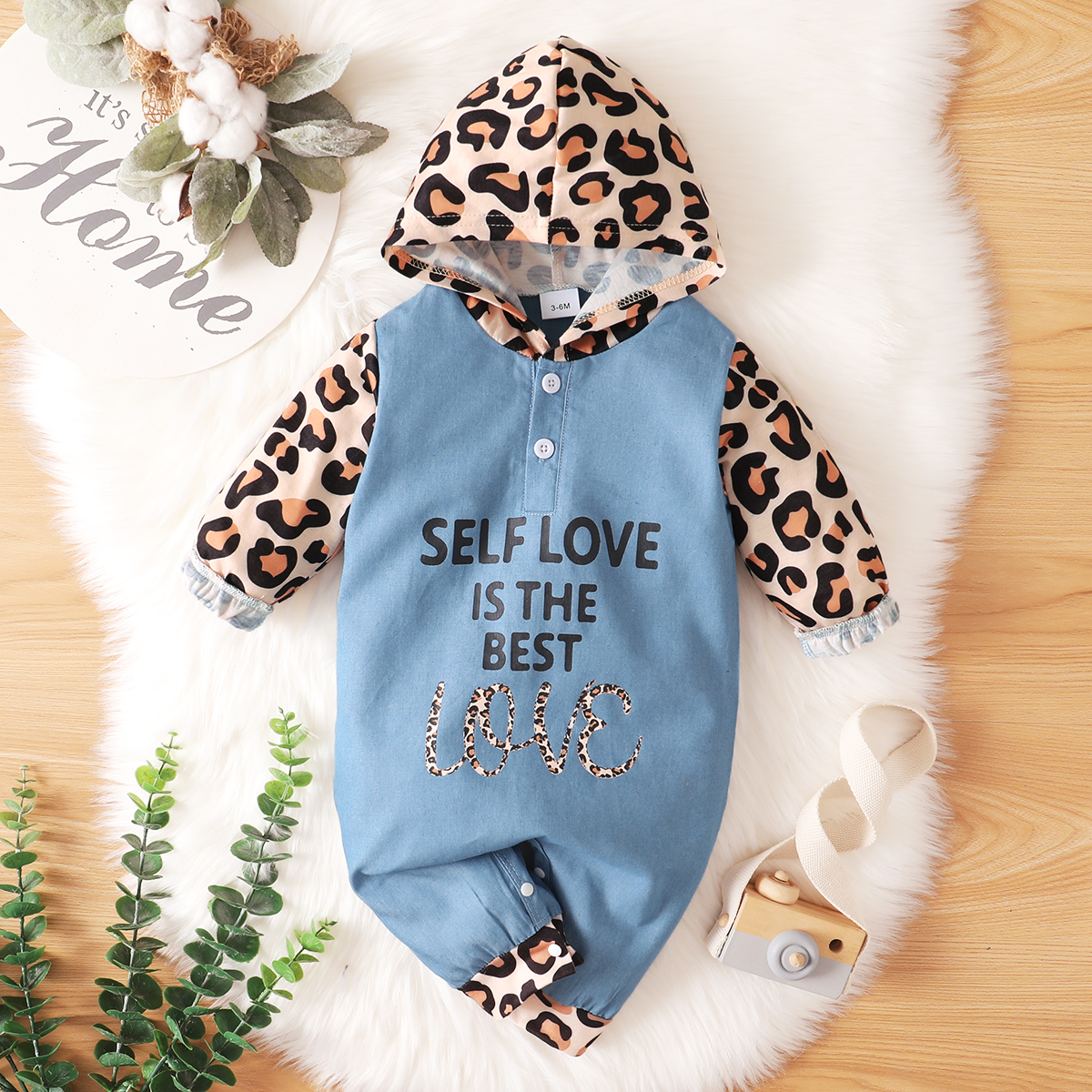 

Denim Letter and Leopard Print Hooded Long-sleeve Baby Jumpsuit