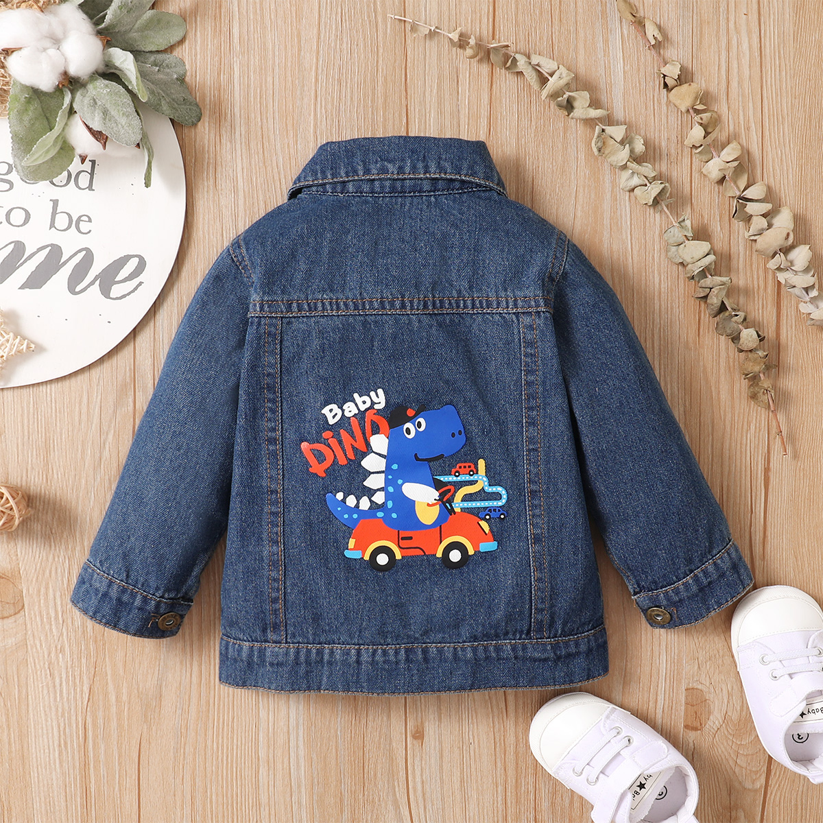 

Dinosaur and Letter Print Button Front Denim Long-sleeve Baby Coat Jacket