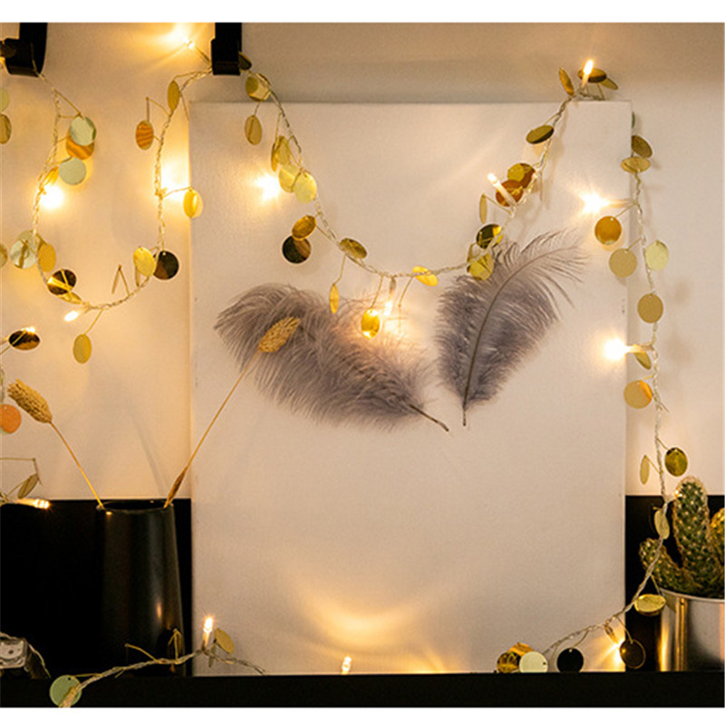 

20 Lights Gold Metal Tasseled Party Decor