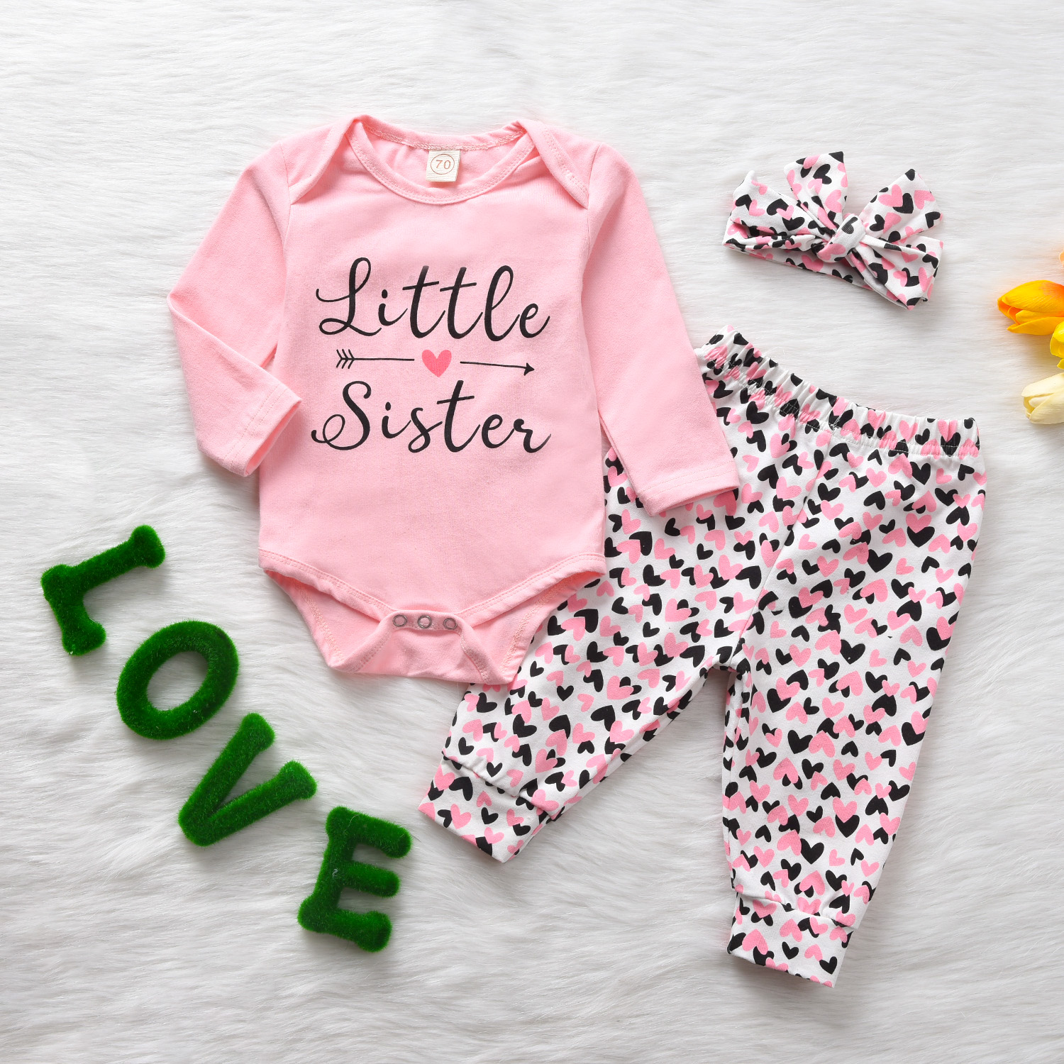 

3-piece Baby Girl LITTLE SISTER Print Bodysuit and Heart Pants with Headband Set