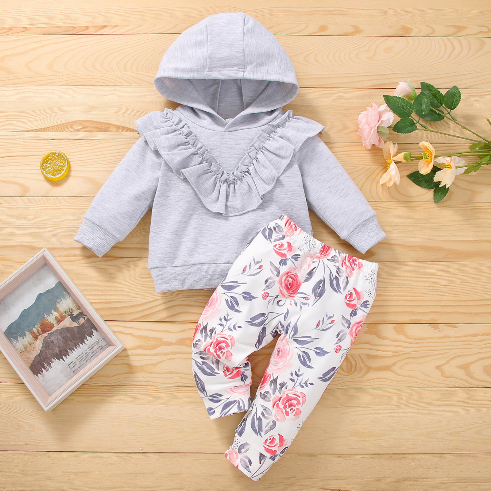 

2pcs Baby Girl Grey Long-sleeve Ruffle Hoodie and Floral Print Trousers Set