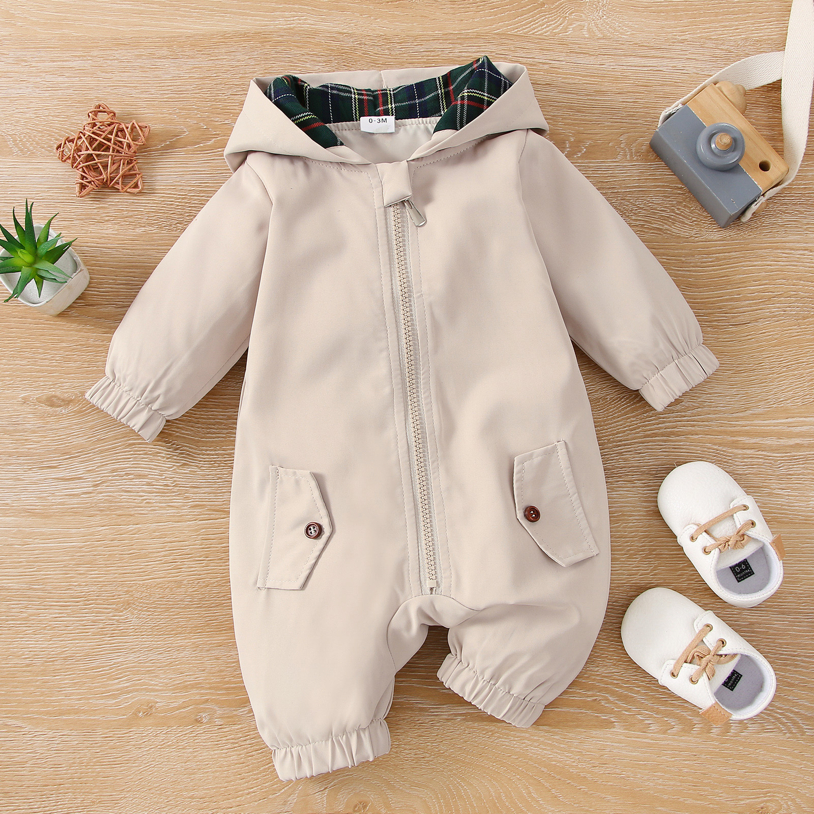 

Baby Boy/Girl Solid Beige Long-sleeve Hooded Zip Jumpsuit