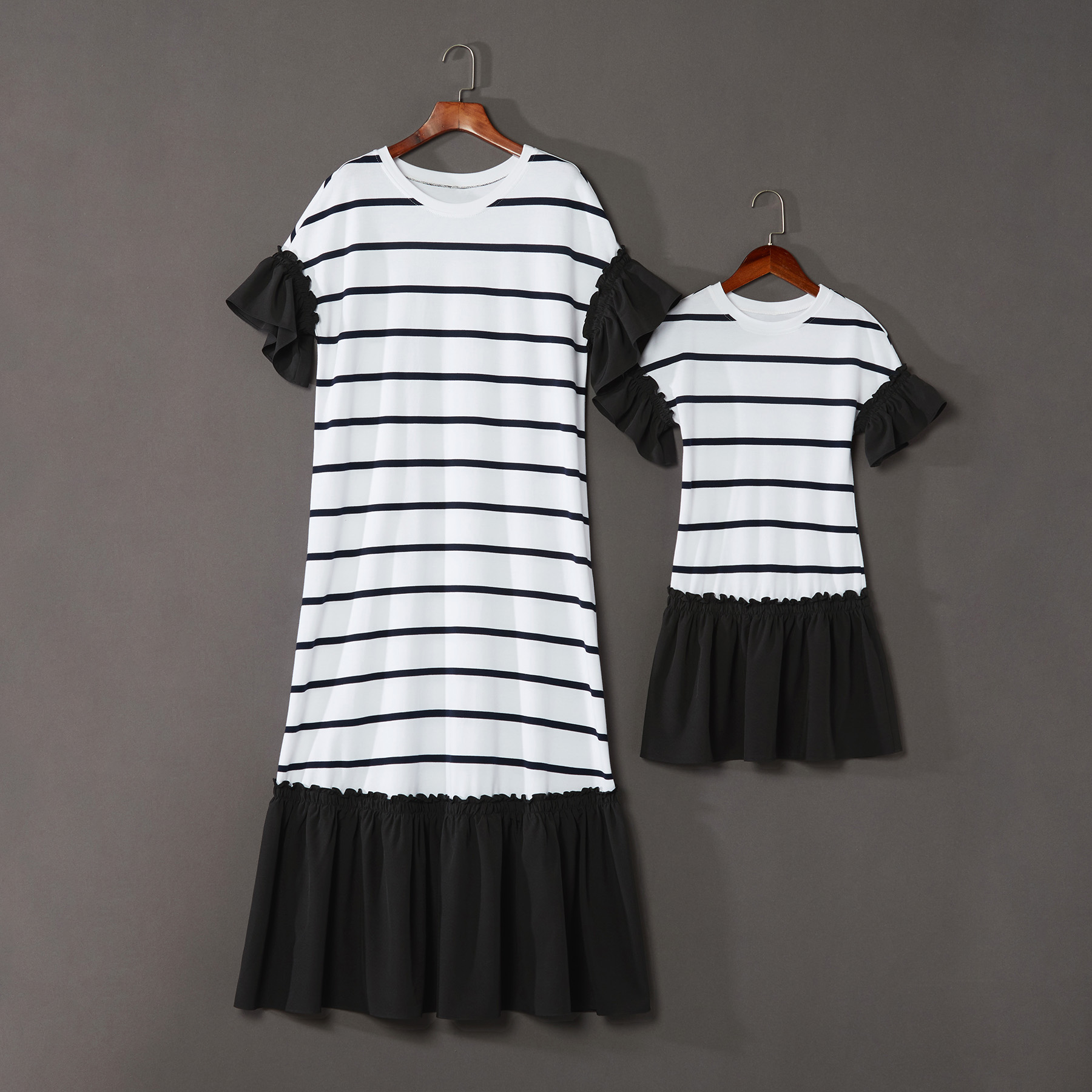 

Striped Stitching Ruffle Matching Dresses