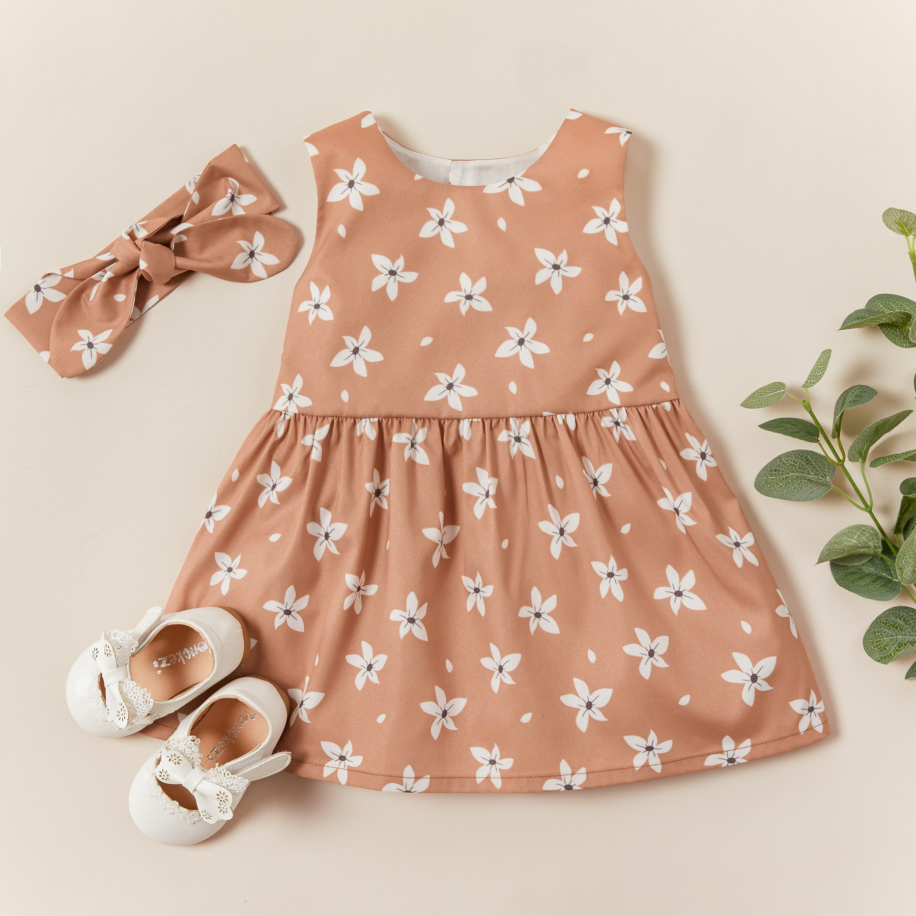 

2-piece Baby Girl Flower Allover Sleeveless Dress and Headband Set
