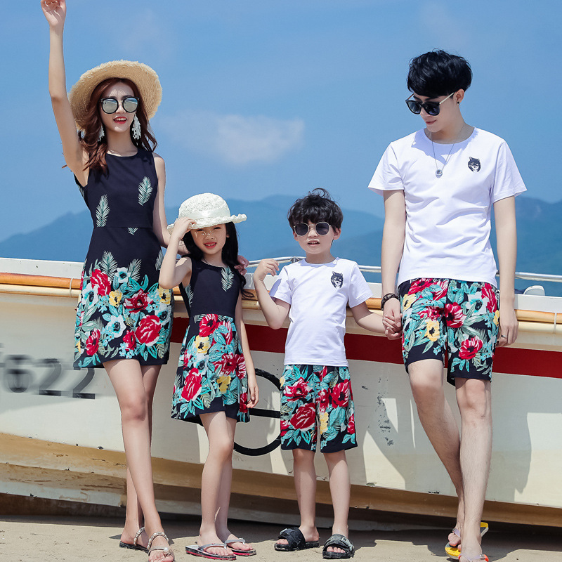 

Summer New Family Matching Floral Dresses Tees