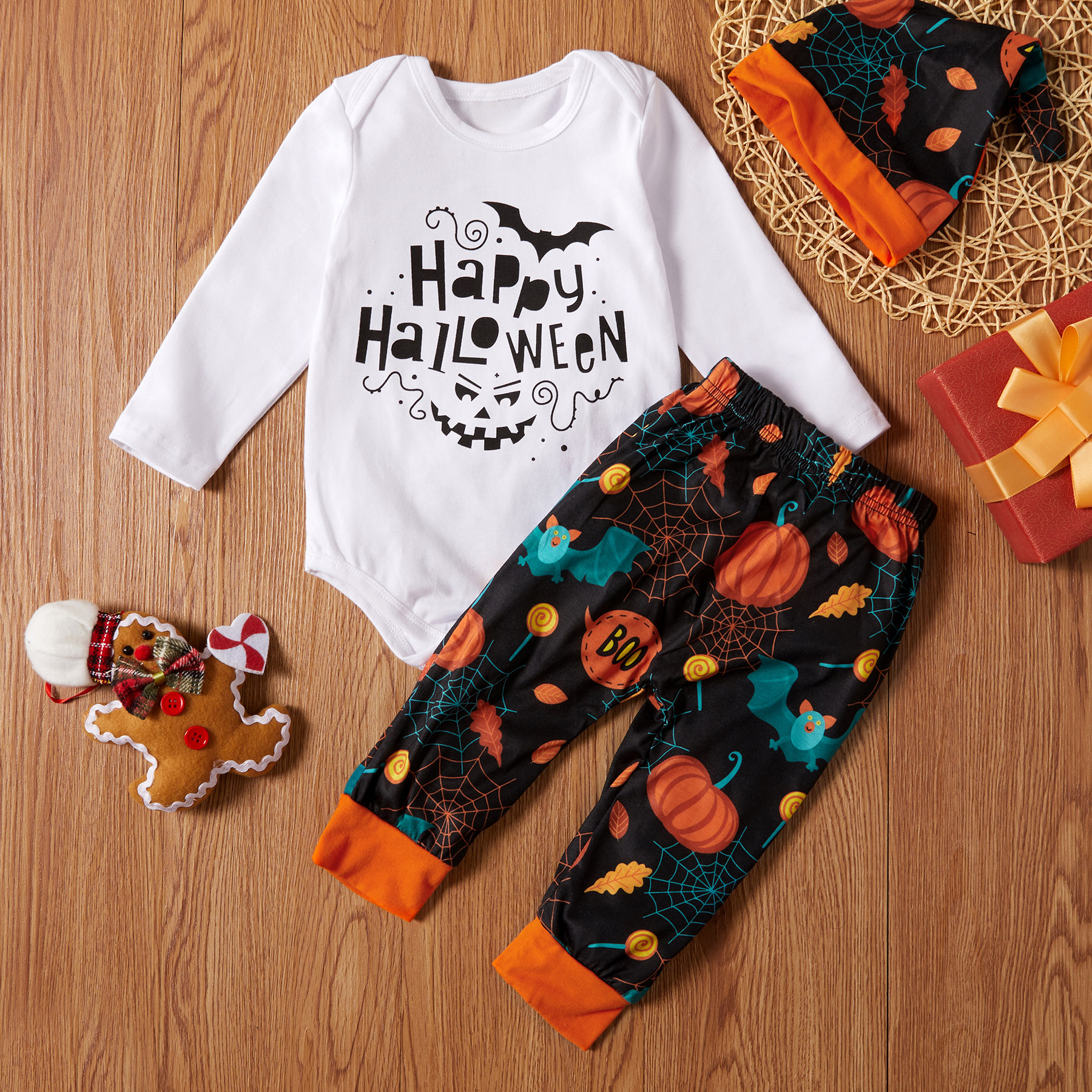 

3-piece Baby Happy HALLOWEEN Print Bodysuit and Pumpkin Pants with Hat Set
