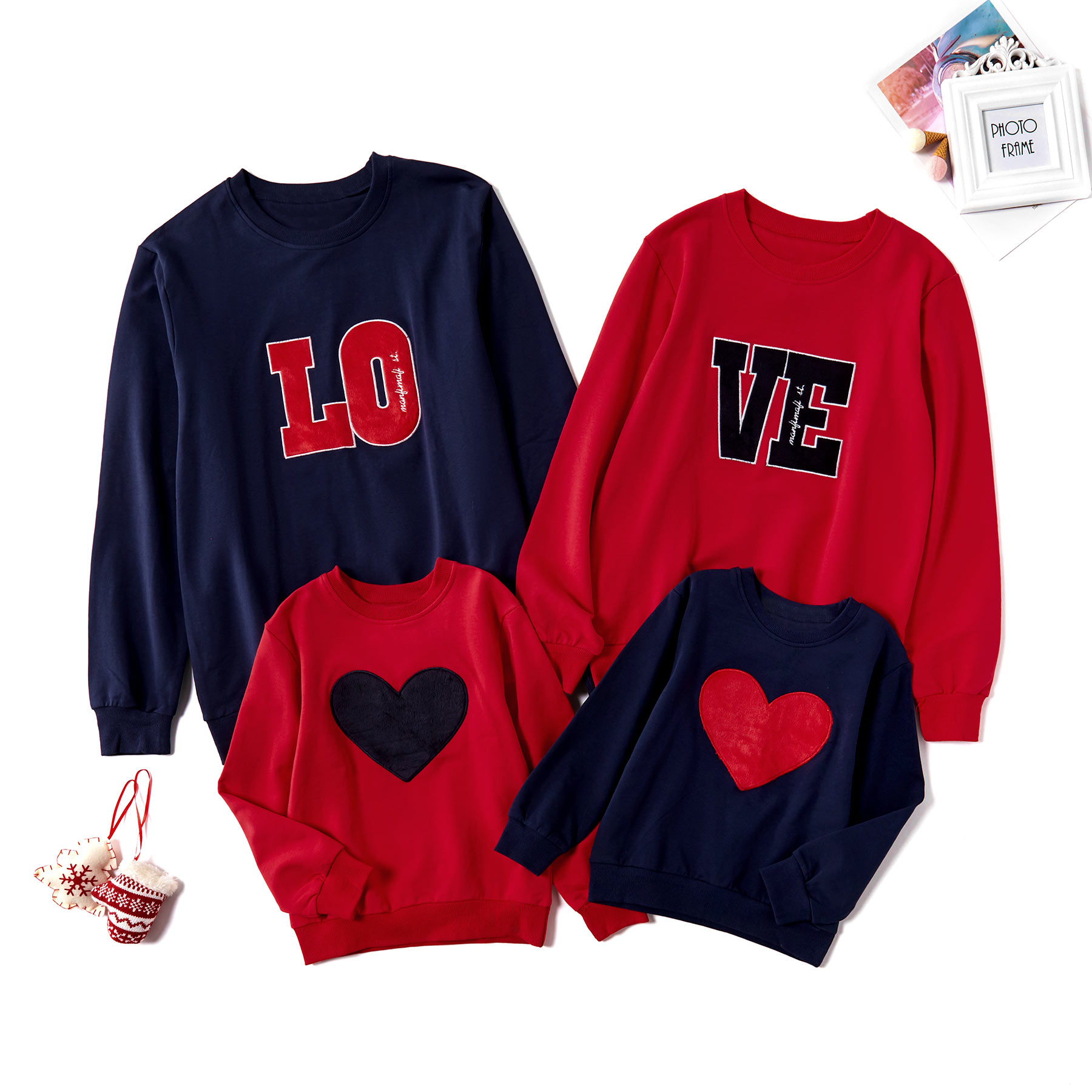 

Love Print Family matching Sweatshirts