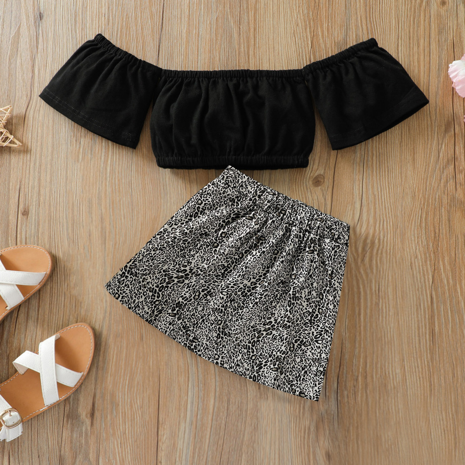 

2-piece Toddler Girl Off Shoulder Top and Leopard Print Skirt Set