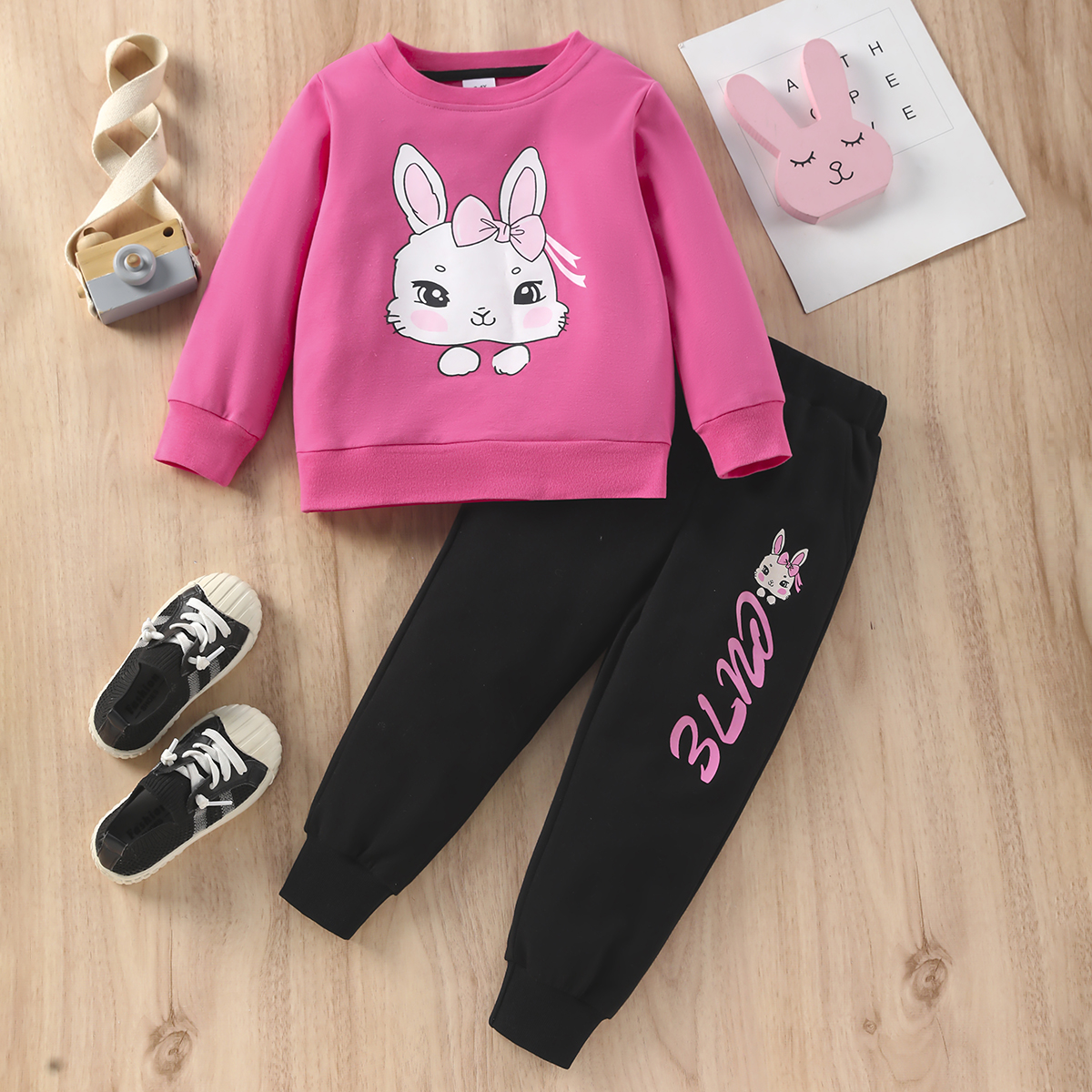 

2pcs Toddler Girl Cute Animal Rabbit Print Sweatshirt and Letter Print Pants Set