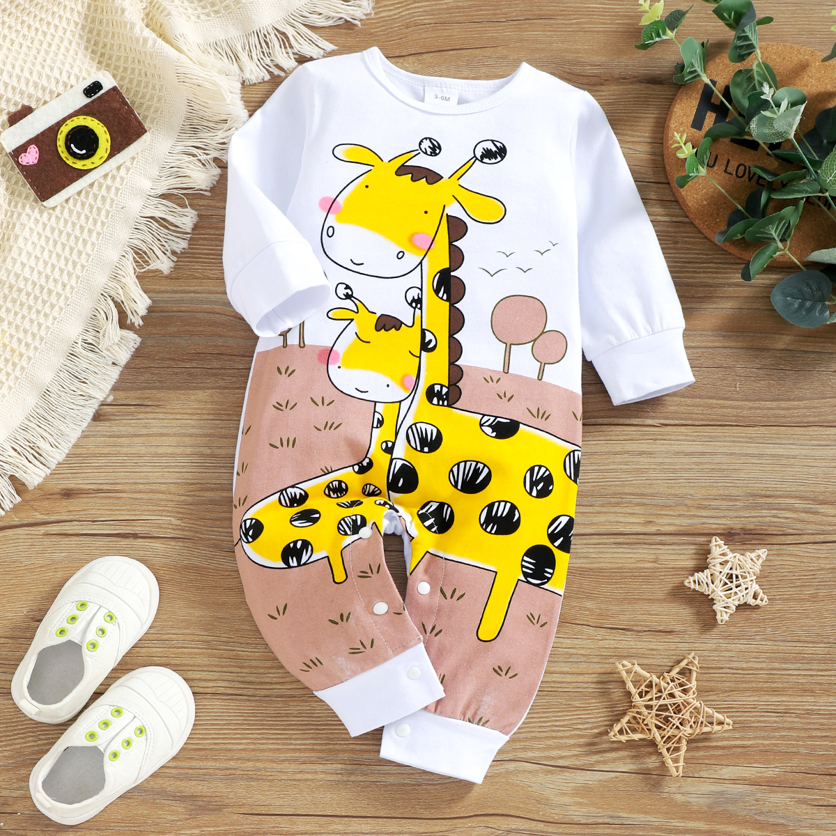 

Baby Boy/Girl Cartoon Giraffe Print White Long-sleeve Jumpsuit
