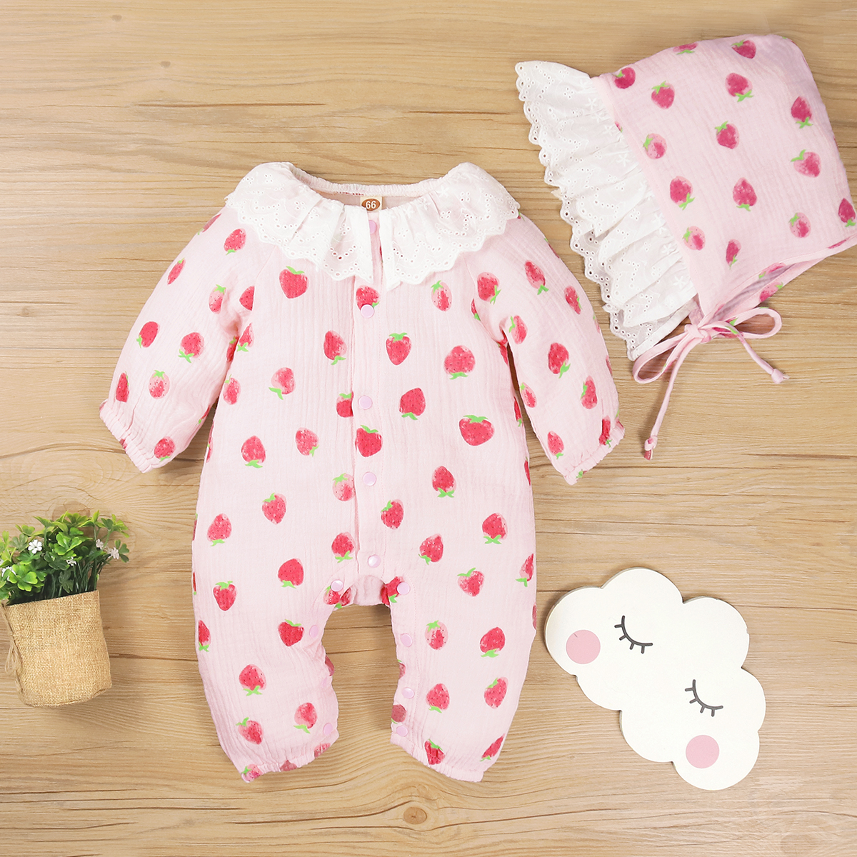 

2-piece Baby Strawberry Jumpsuit with Hat