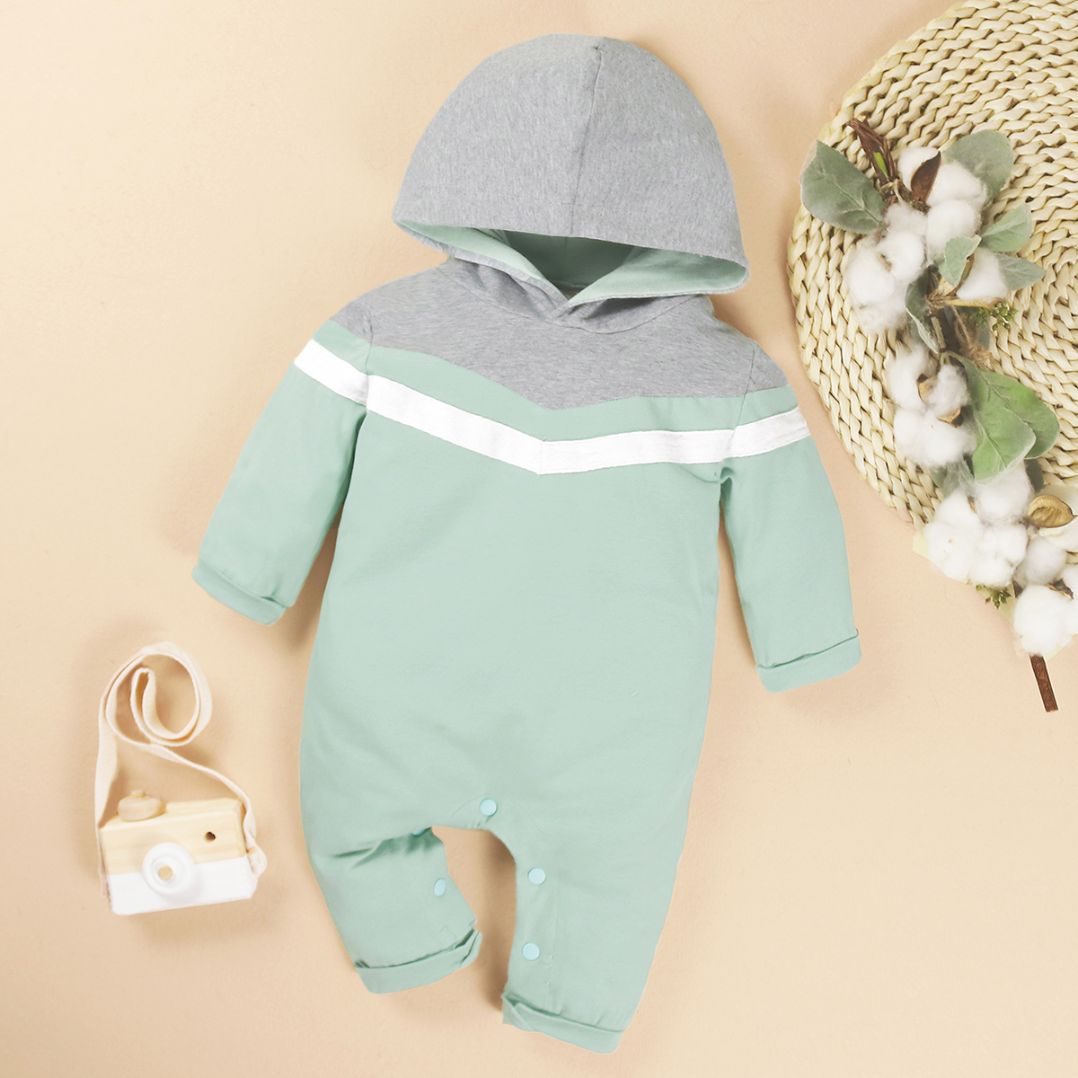 

Color Block Hooded Long-sleeve Baby Jumpsuit