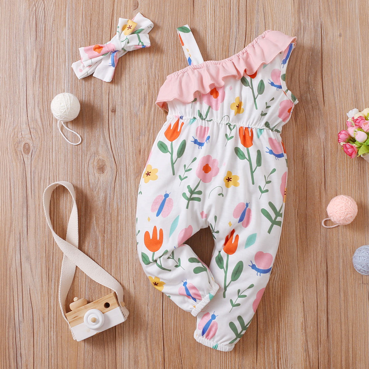 

2pcs Floral Print One Shoulder Baby Jumpsuit