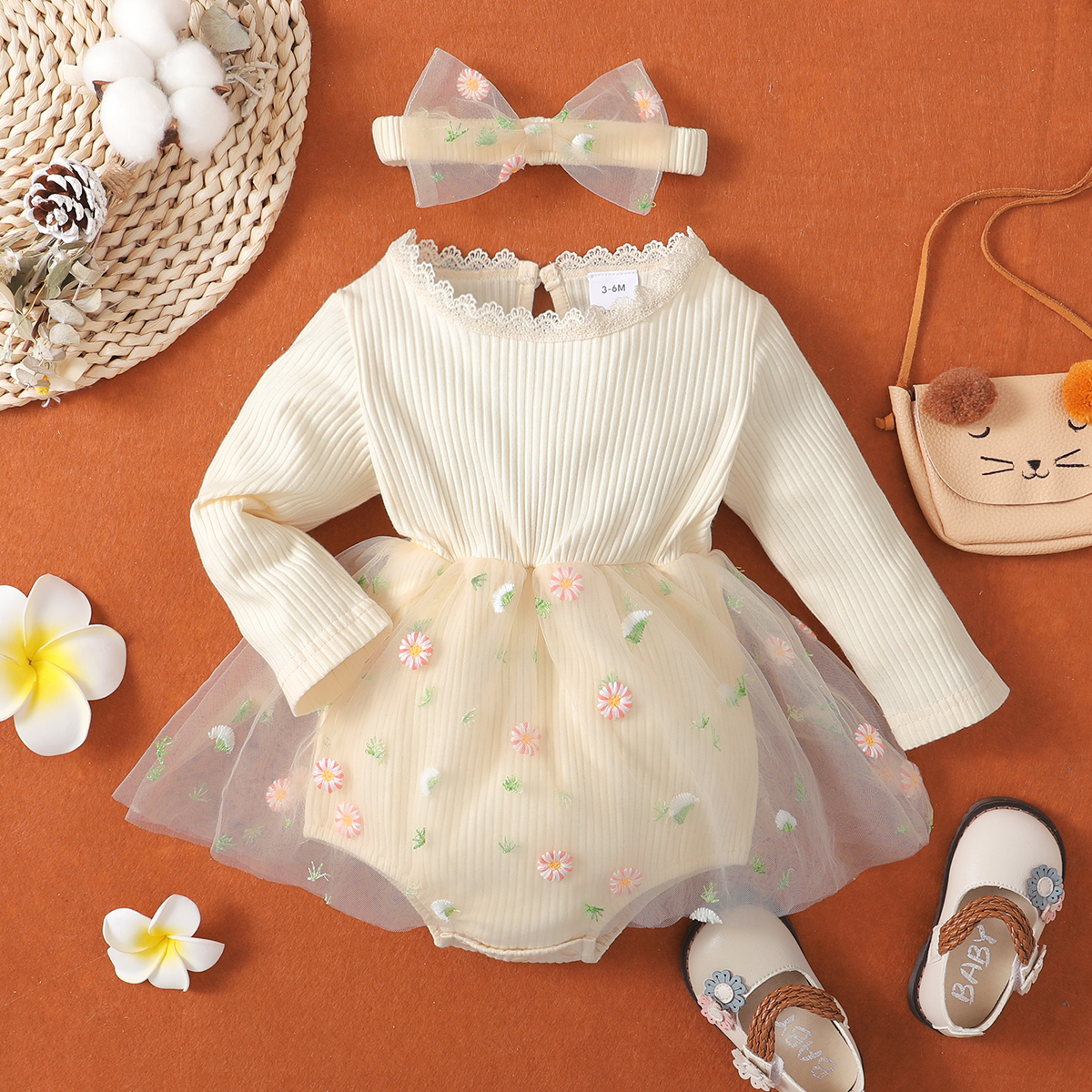 

2pcs Baby Floral Embroidered Mesh Splicing Long-sleeve Ribbed Romper Dress Set