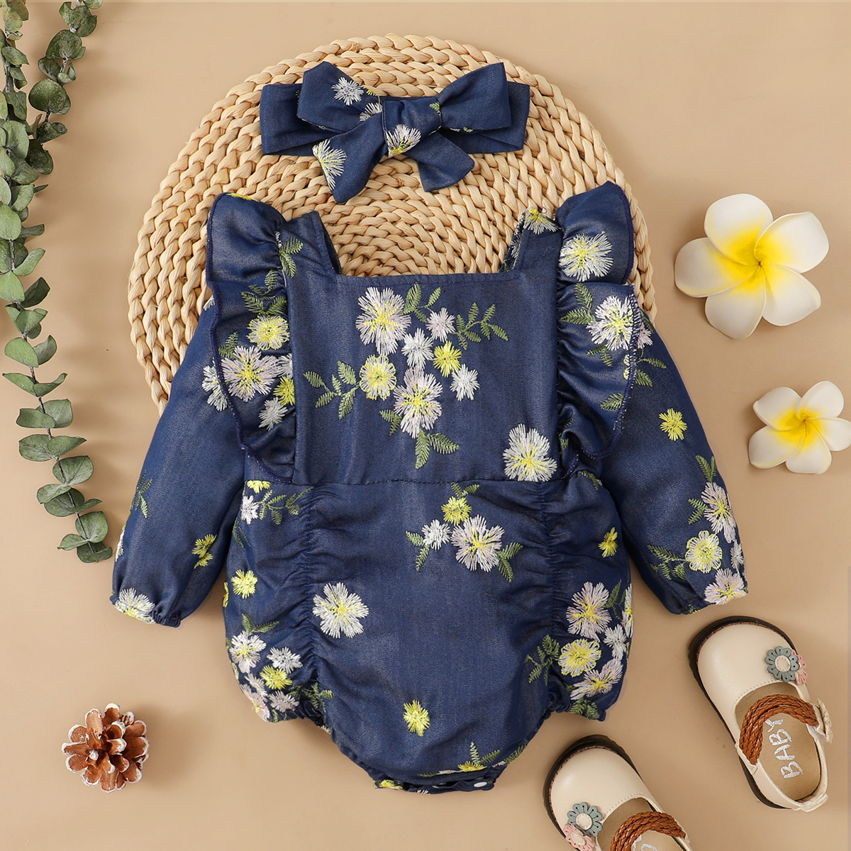

Baby 2pcs Floral Print Square Neck Ruffle Long-sleeve Denim Romper Set