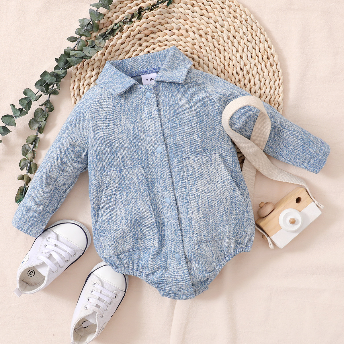 

Blue Denim Lapel Collar Long-sleeve Baby Romper with Pockets