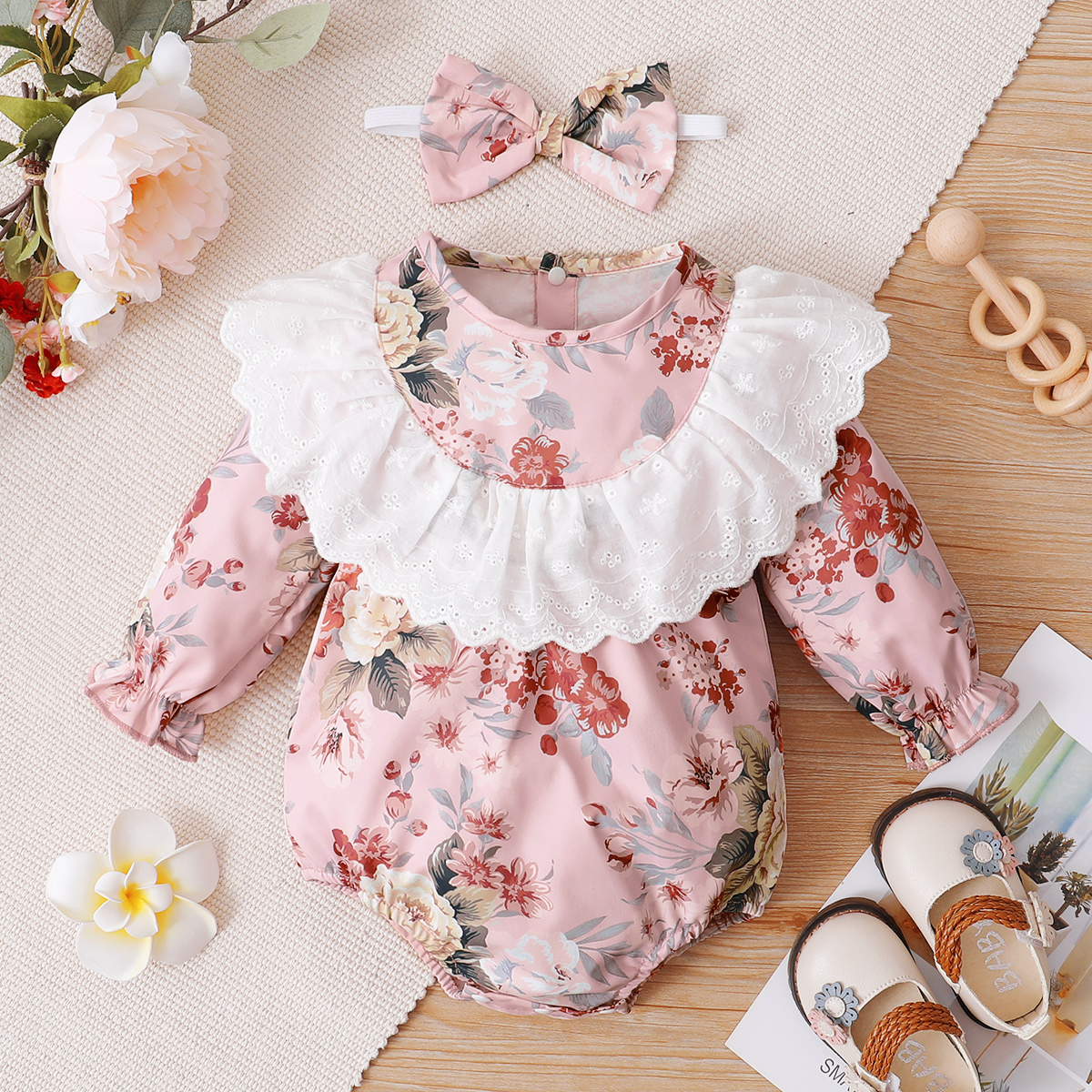

2pcs Baby Girl All Over Floral Print Pink Long-sleeve Ruffle Romper with Headband Set