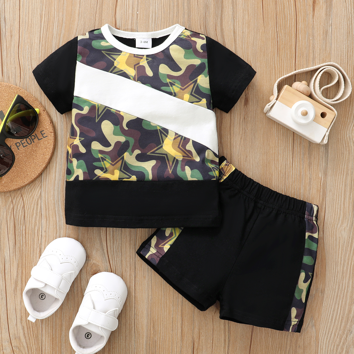

2pcs Baby Boy Camouflage Colorblock Short-sleeve T-shirt and Shorts Set