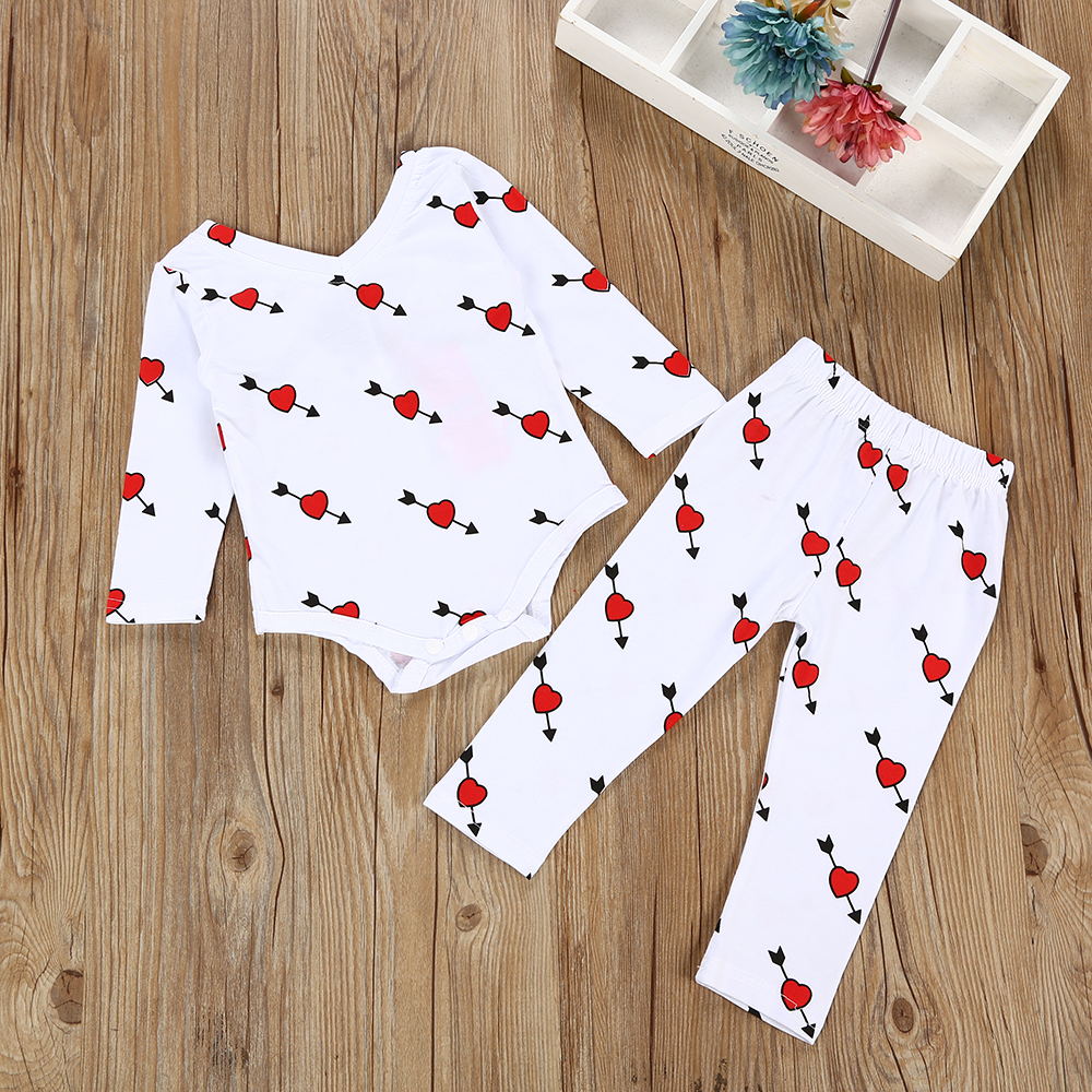 

Baby Girl Stylish Heart Print Back Bowknot Bodysuit and Pants Set