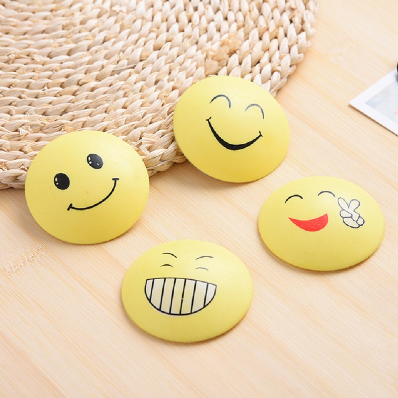 

4 Pcs Smiling Face Block-prevent Silicone Mat