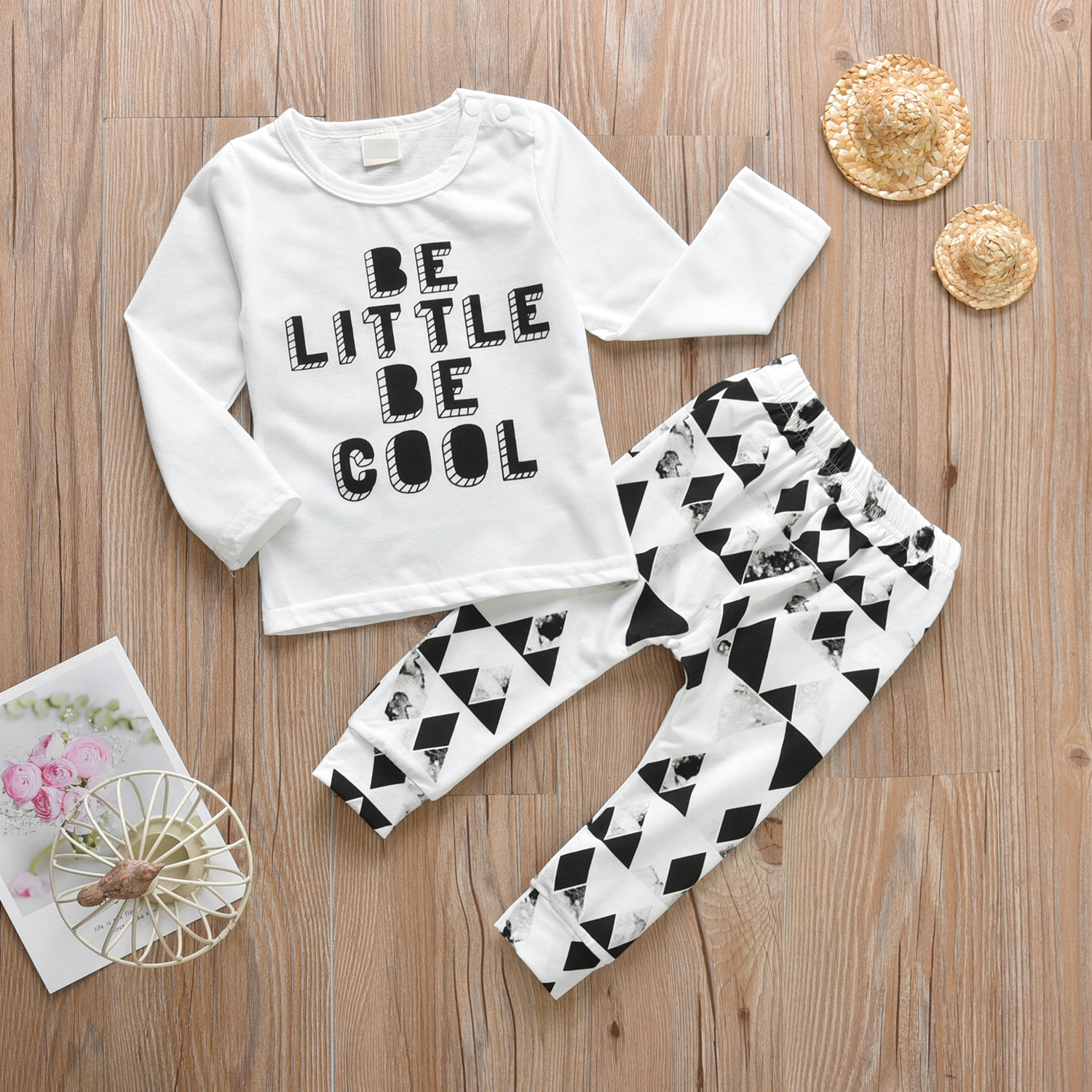 

Baby / Toddler Boy Letter Print Long-sleeve Tee and Triangle Pants Set