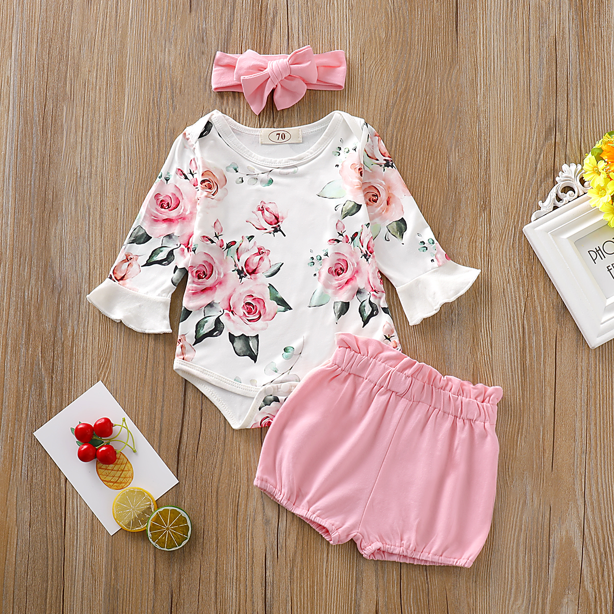 

3-piece Baby Girl Pretty Floral Long-sleeve Bodysuit and Solid Shorts with Headband Set