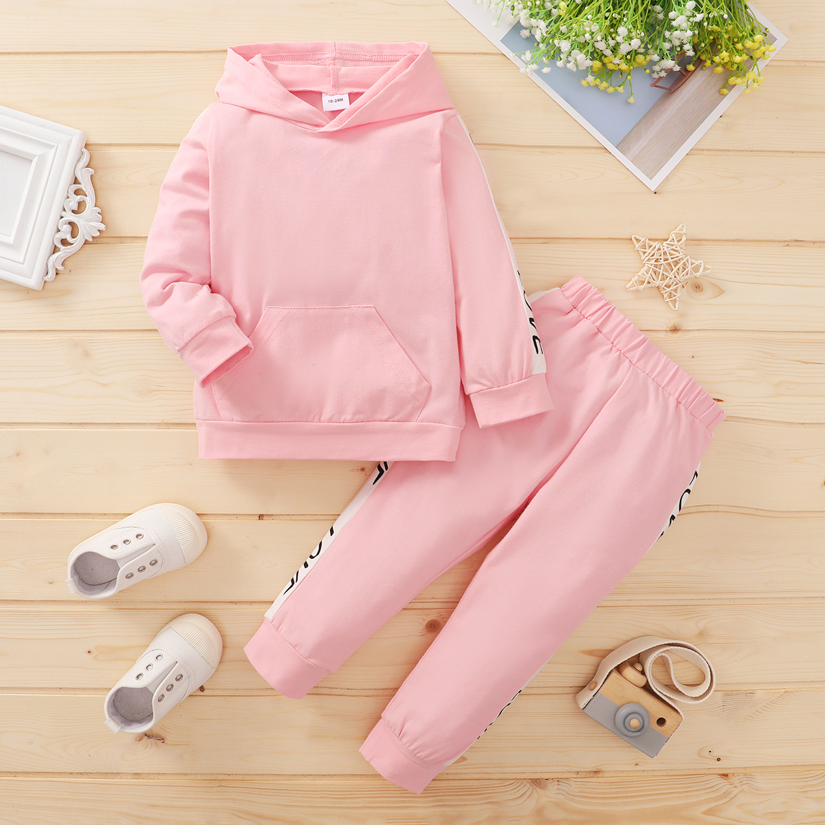 

2-piece Baby / Toddler Letter Solid Hooded Top and Pants Set