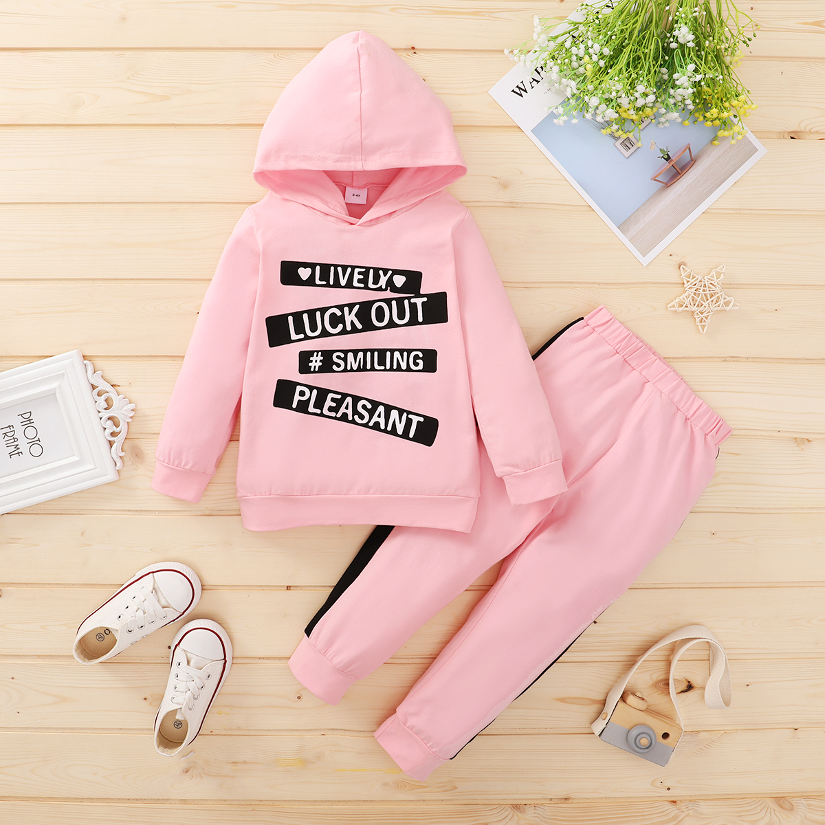 

2-piece Baby / Toddler Letter Hooded Pullover and Pants Set