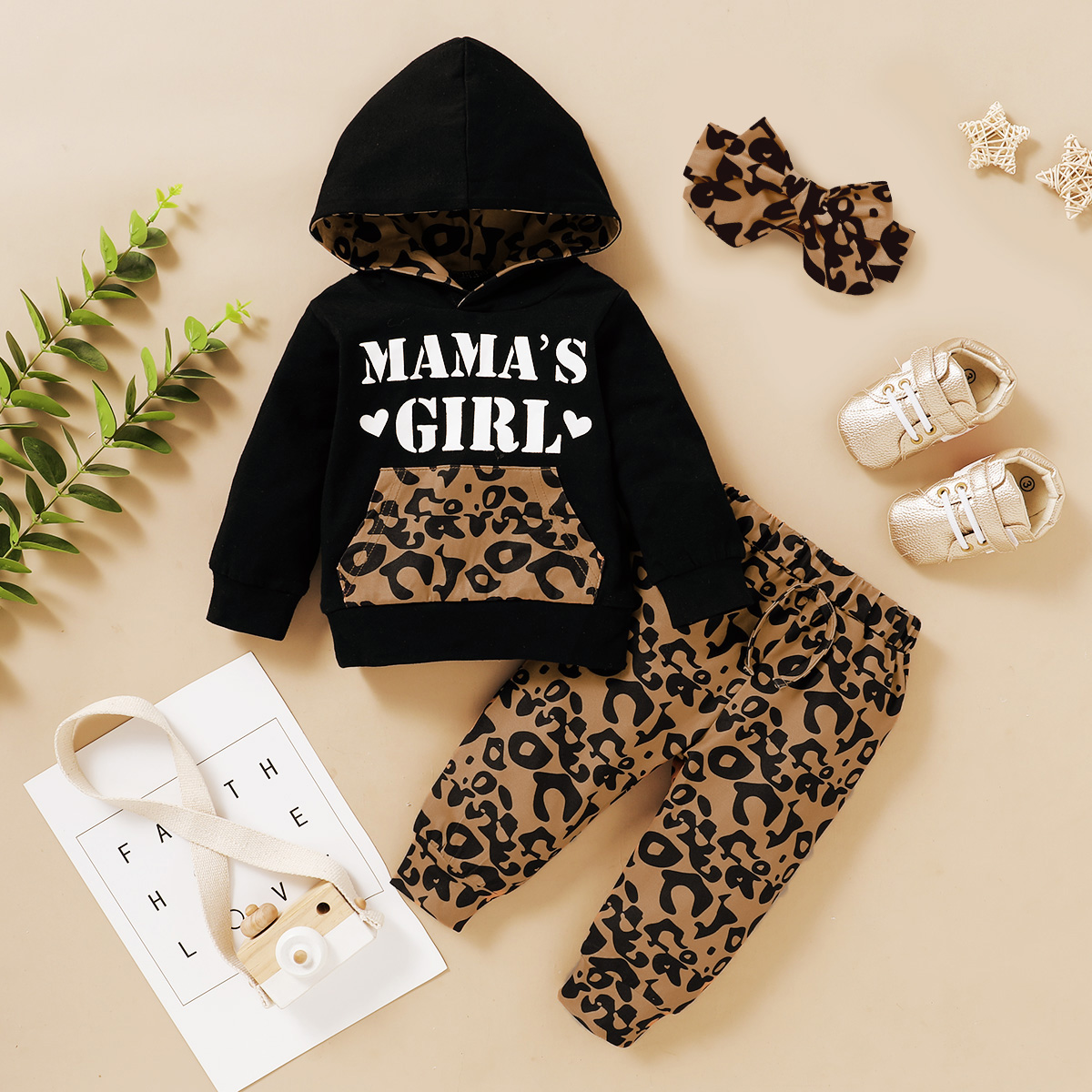 

3pcs Leopard Print Hooded Long-sleeve Baby Set