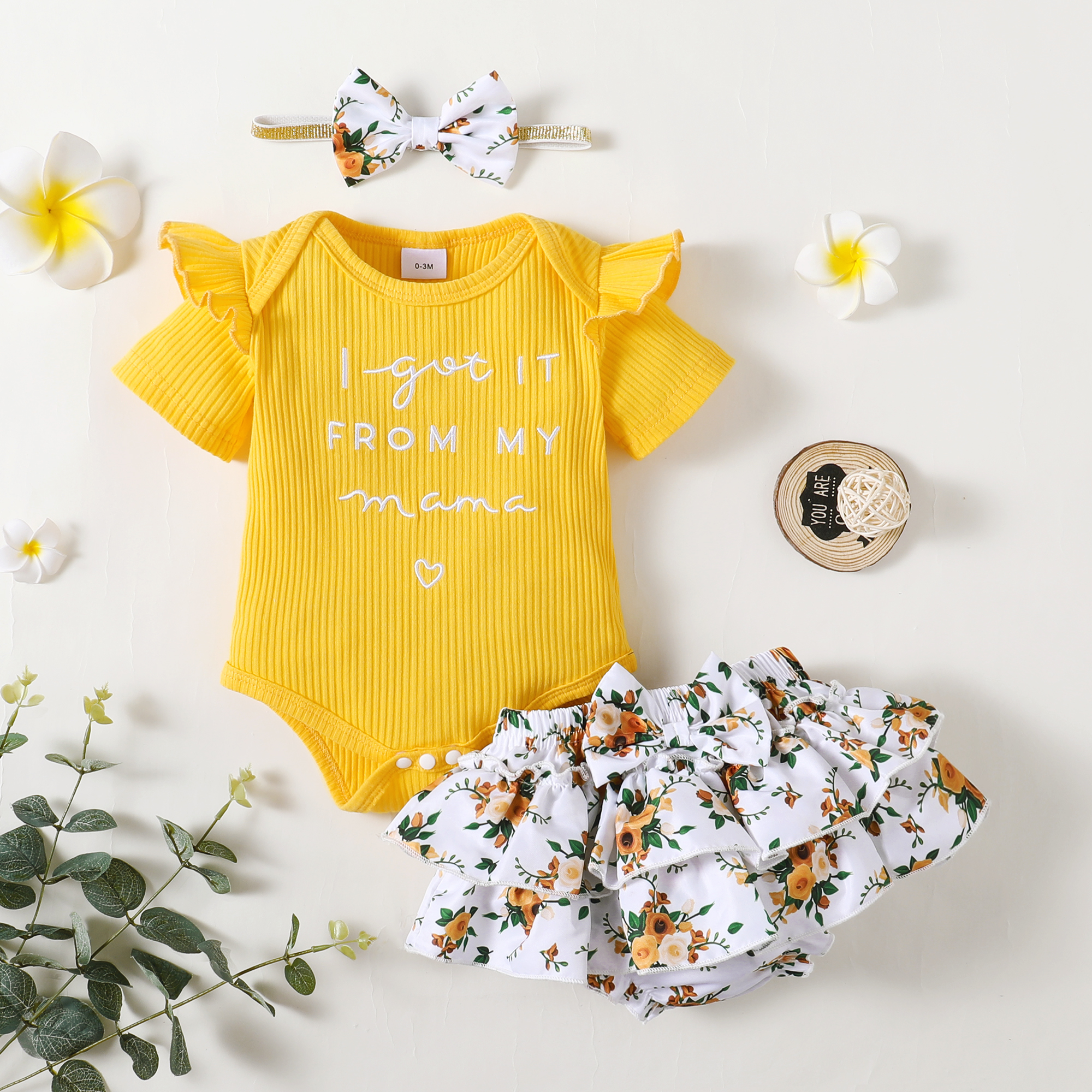 

Ribbed 3pcs Letter and Floral Print Ruffled Short-sleeve Baby Set