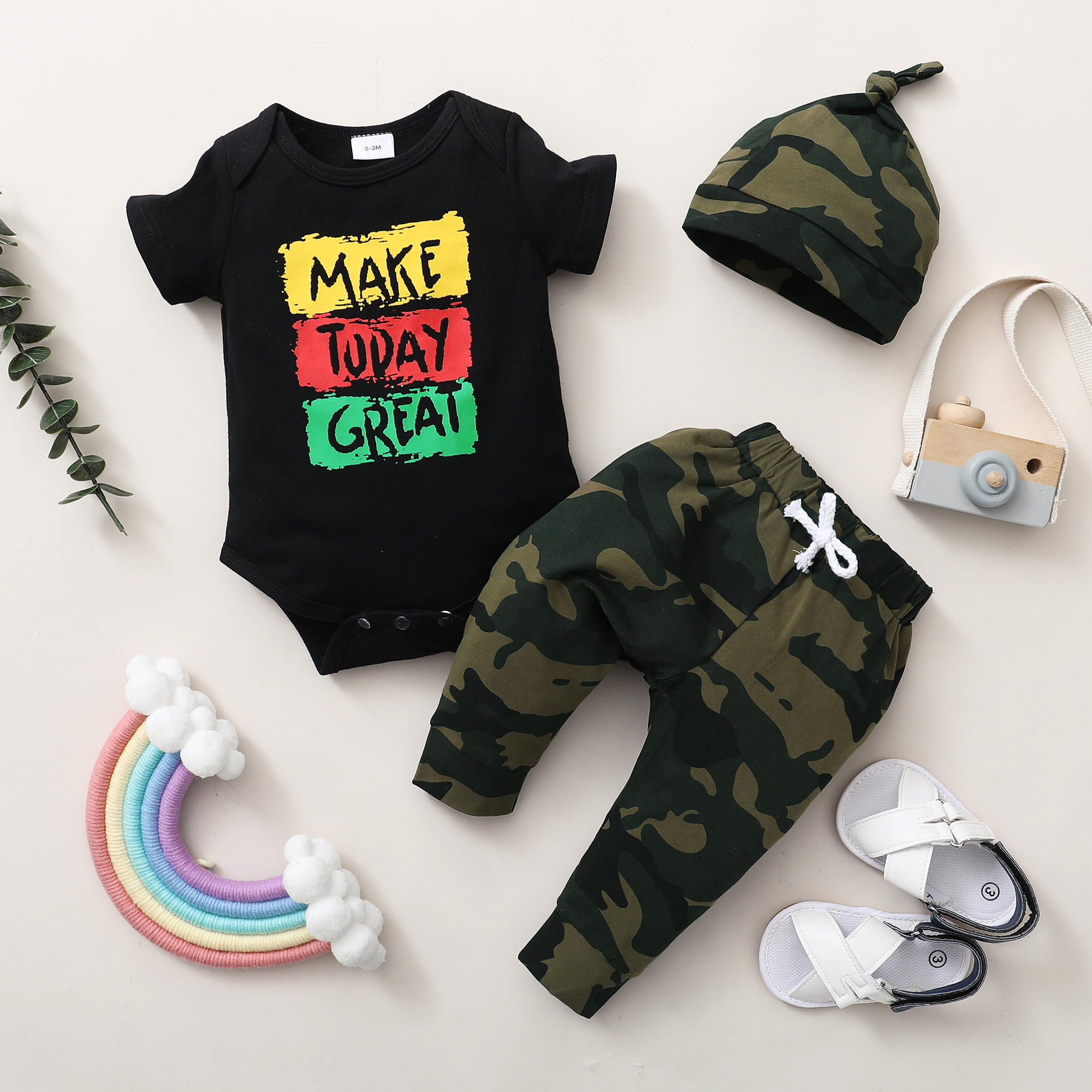 

3pcs Letter and Camouflage Print Short-sleeve Black Baby Set
