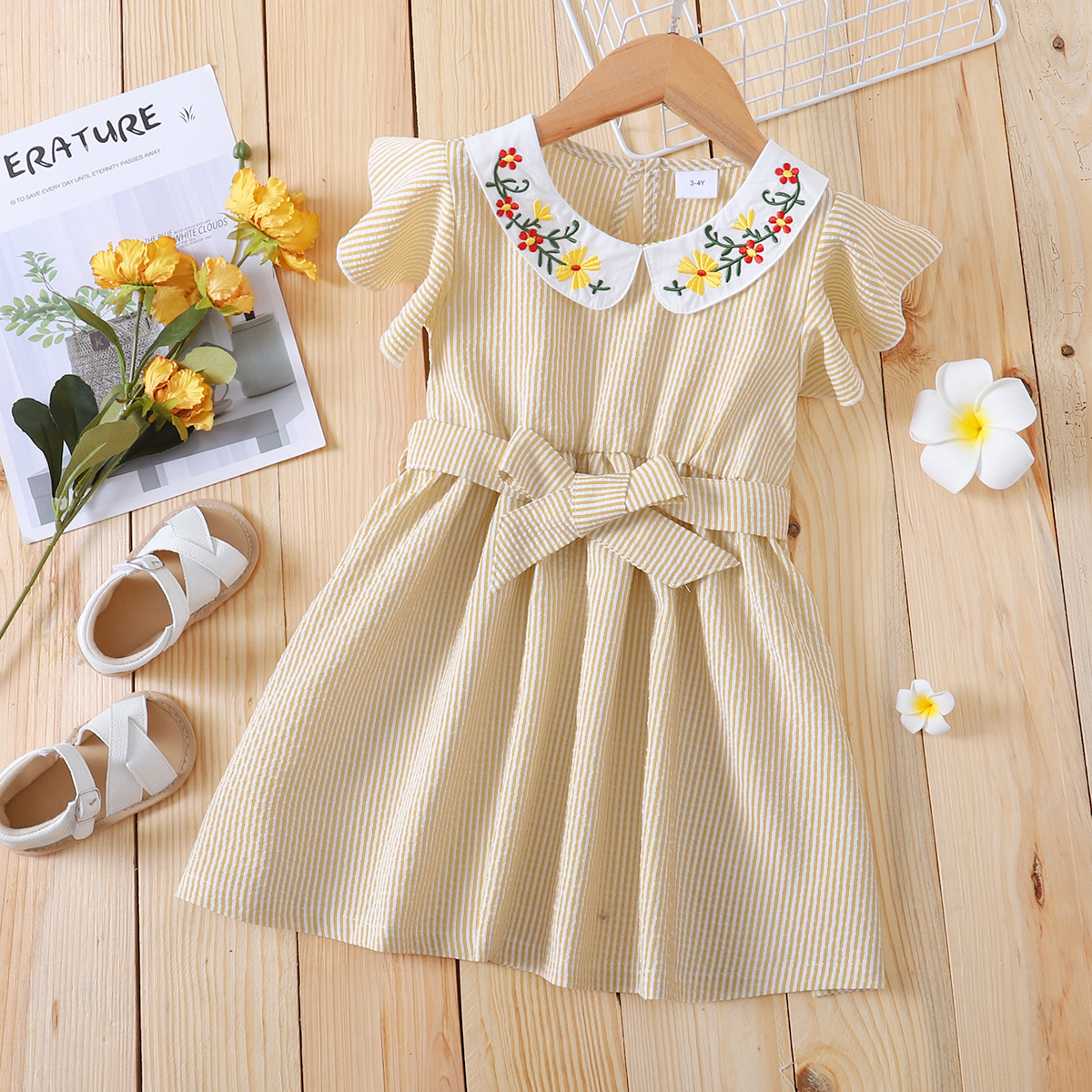 

Toddler Girl Striped Flower Embroidery Doll Collar Short-sleeve Dress with Belt