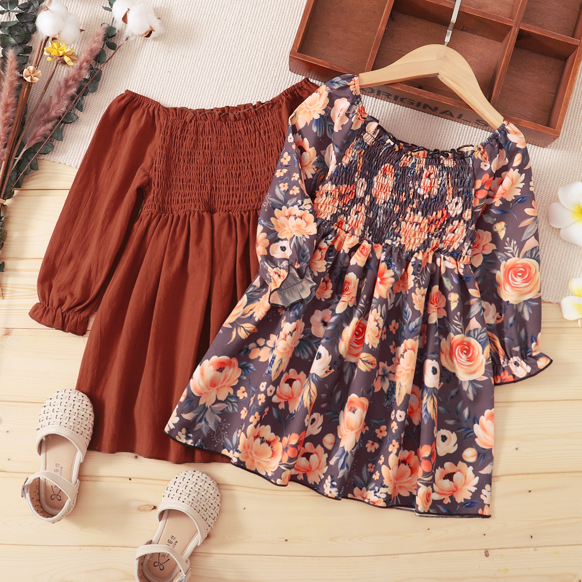 

Toddler Girl Off Shoulder Smocked Floral Print/Solid Color Long-sleeve Dress