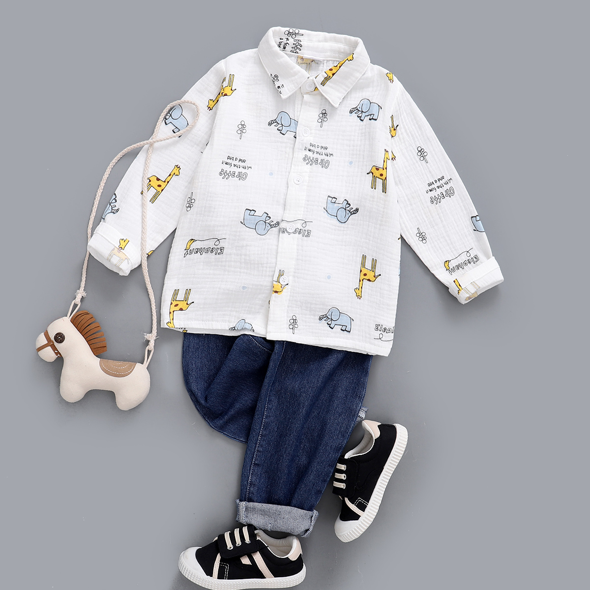 

2-piece Toddler Boy/Girl Letter Elephant Giraffe Print Shirt and Ripped Denim Jeans Set