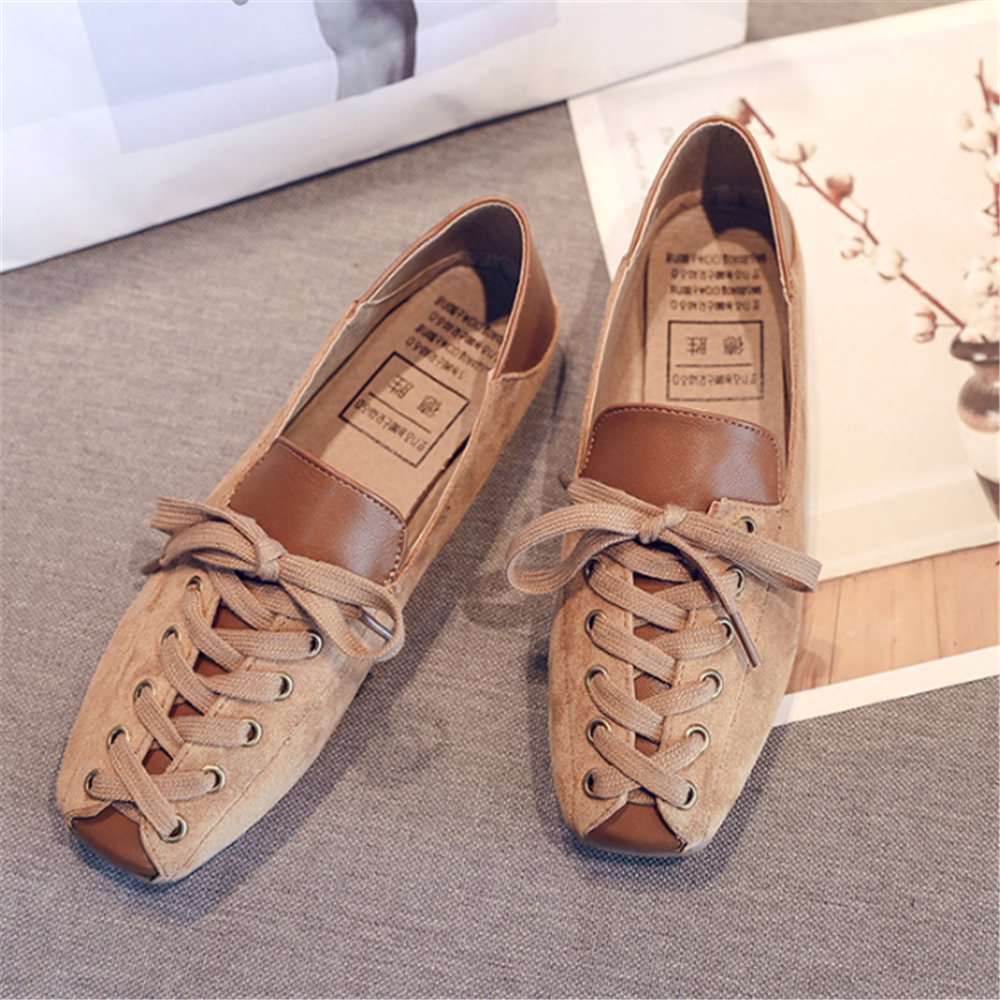 

Retro Lace Flat Shoes