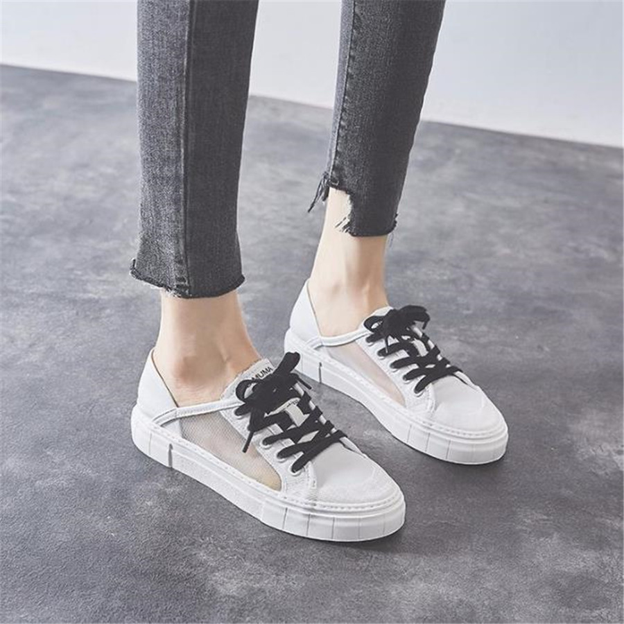 

Breathable Net Design Flat Shoes