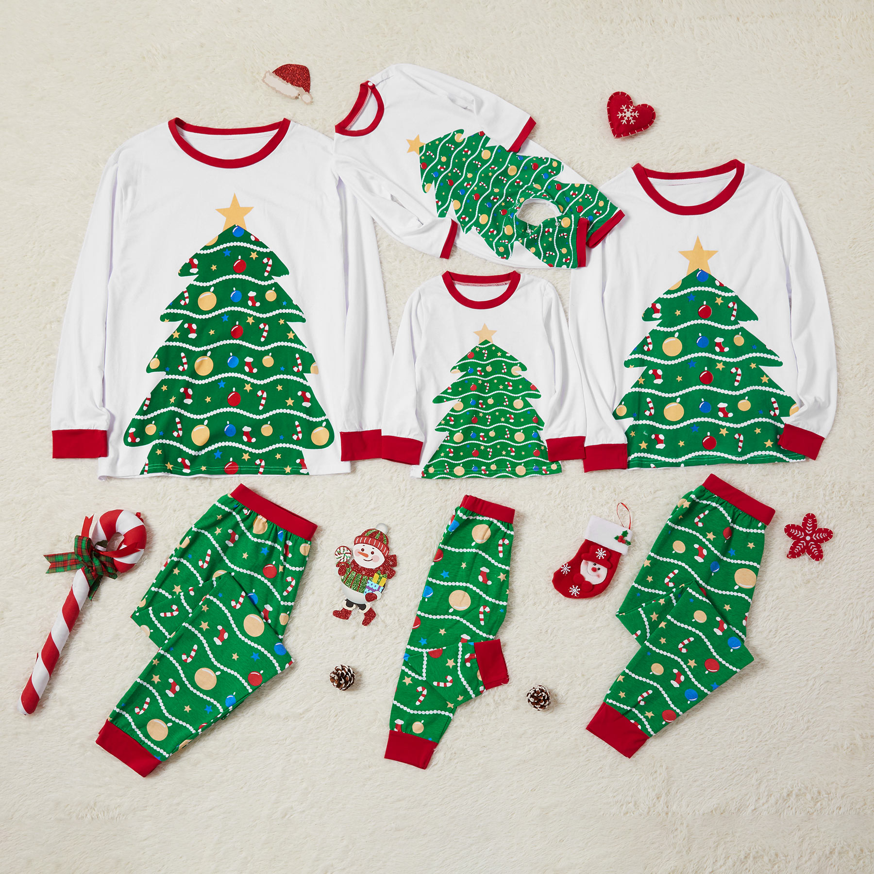 

Happy Christmas Tree Print Family Matching Pajamas Set