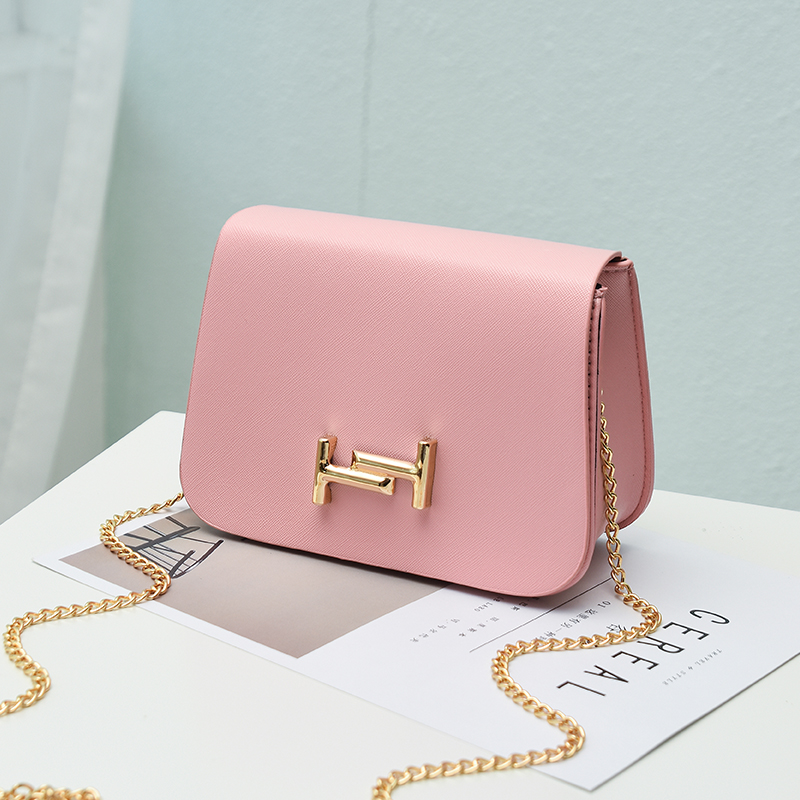 

Trendy Chic Chain Crossbody Bag