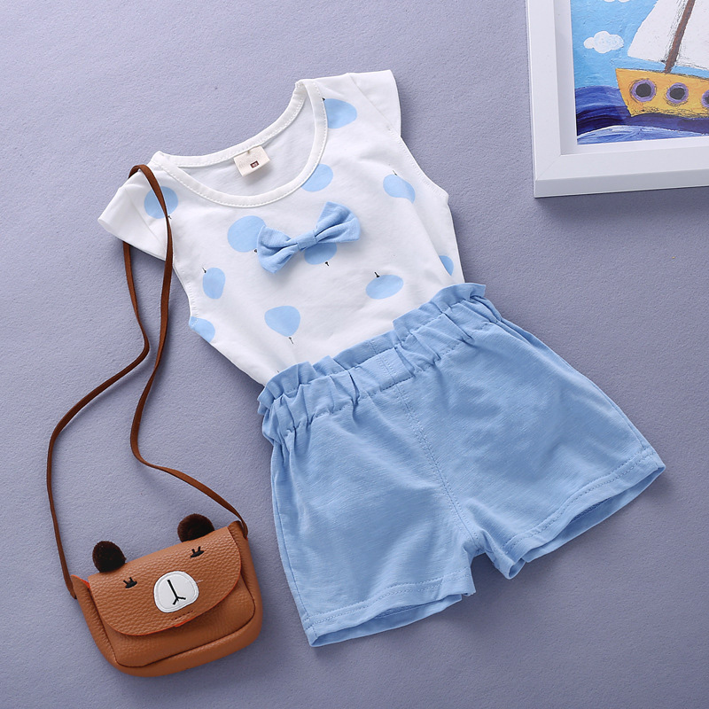 

Bowknot Decor Tank Top and Solid Shorts Set