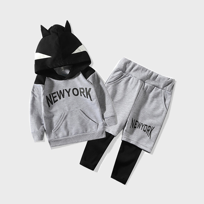 

Baby / Toddler Boy NEW YORK Print Hooded Pullover and Pants Set