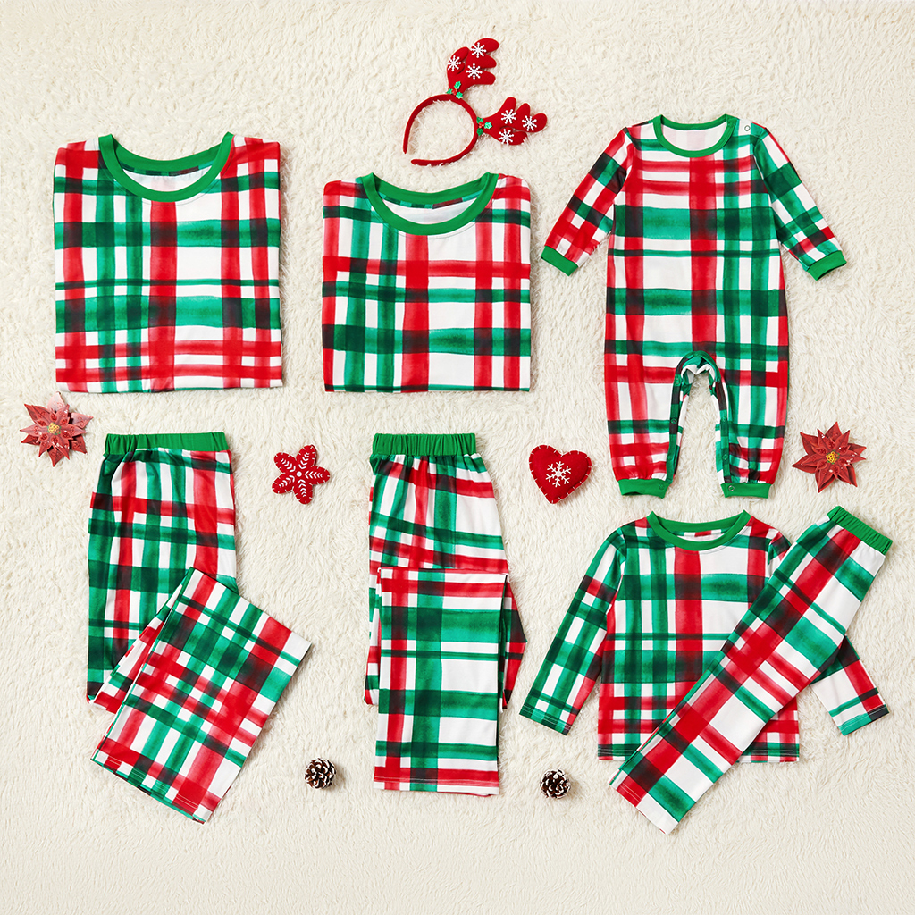 

Christmas Painting Plaid Design Family Matching Pajamas Set