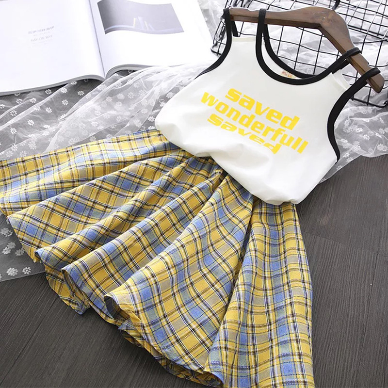 

Baby/ Toddler Girl's Letter Print Tank and Plaid Skirt