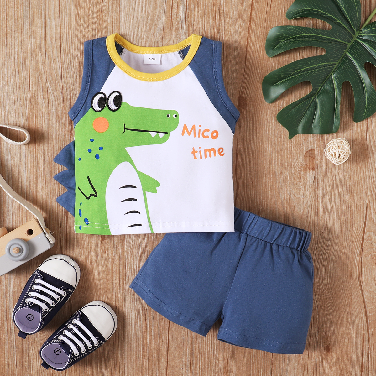 

2pcs Color Block Dino Print Sleeveless Baby Tank Set