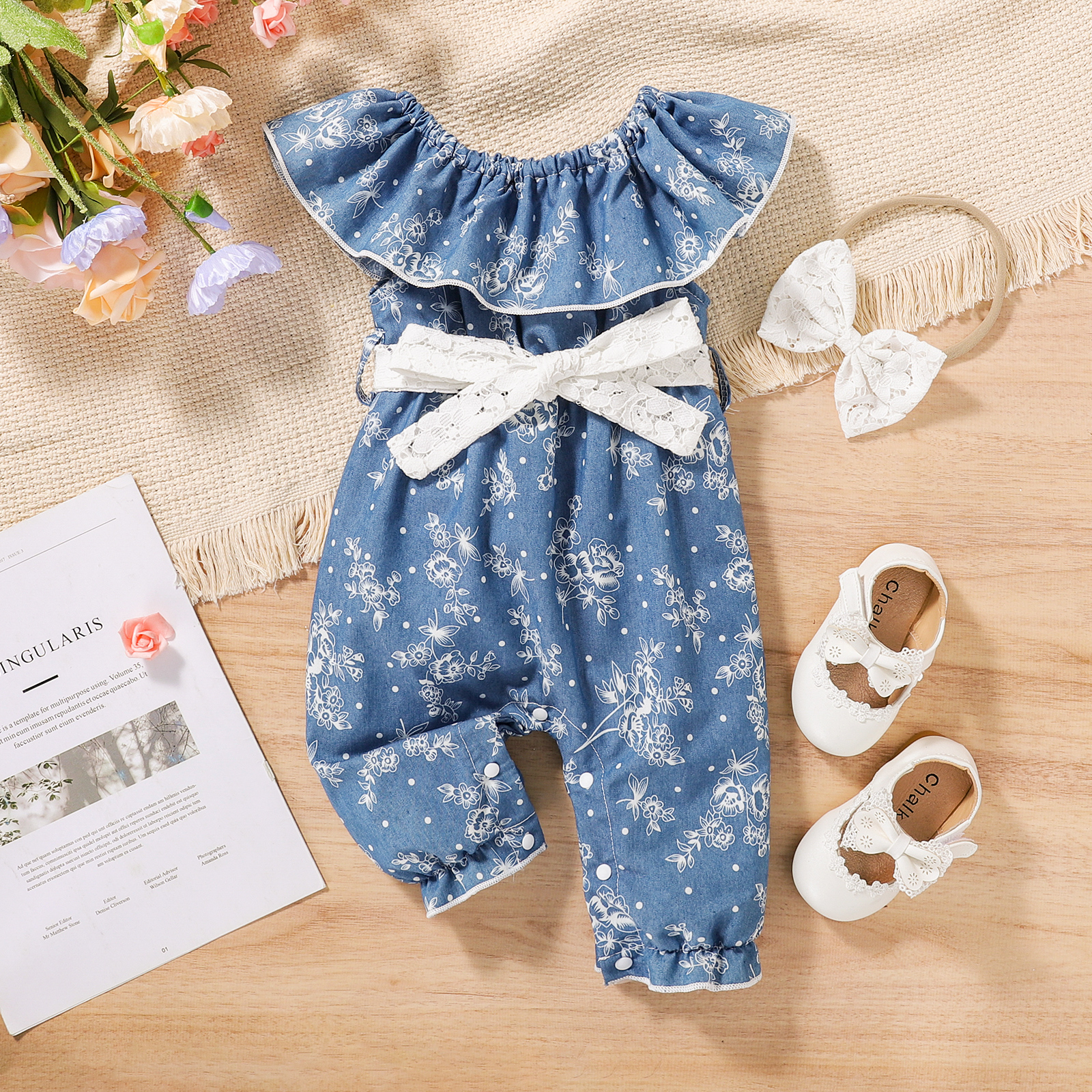 

2pcs Baby Girl Floral Print Denim Ruffled Collar Sleeveless Lace Belted Jumpsuit with Headband Set