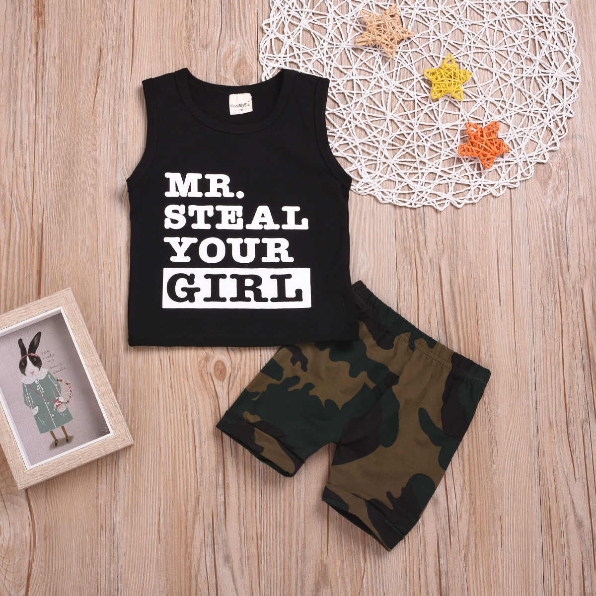 

Baby / Toddler Letter Print Tank Top and Camouflage Shorts Set