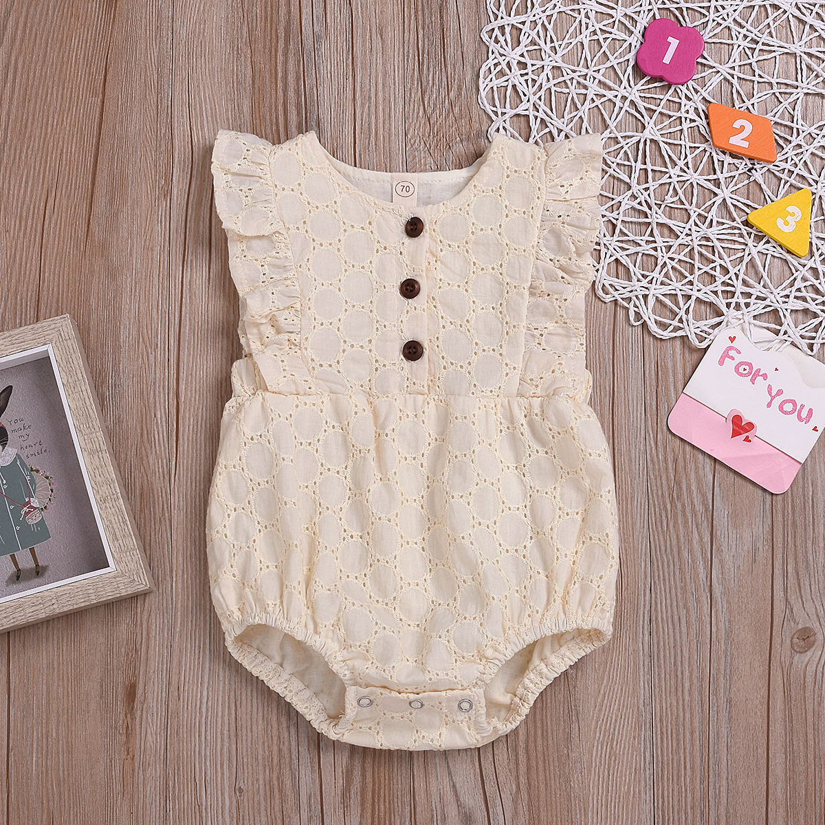 

Baby Ruffled Solid Breathable Bodysuit