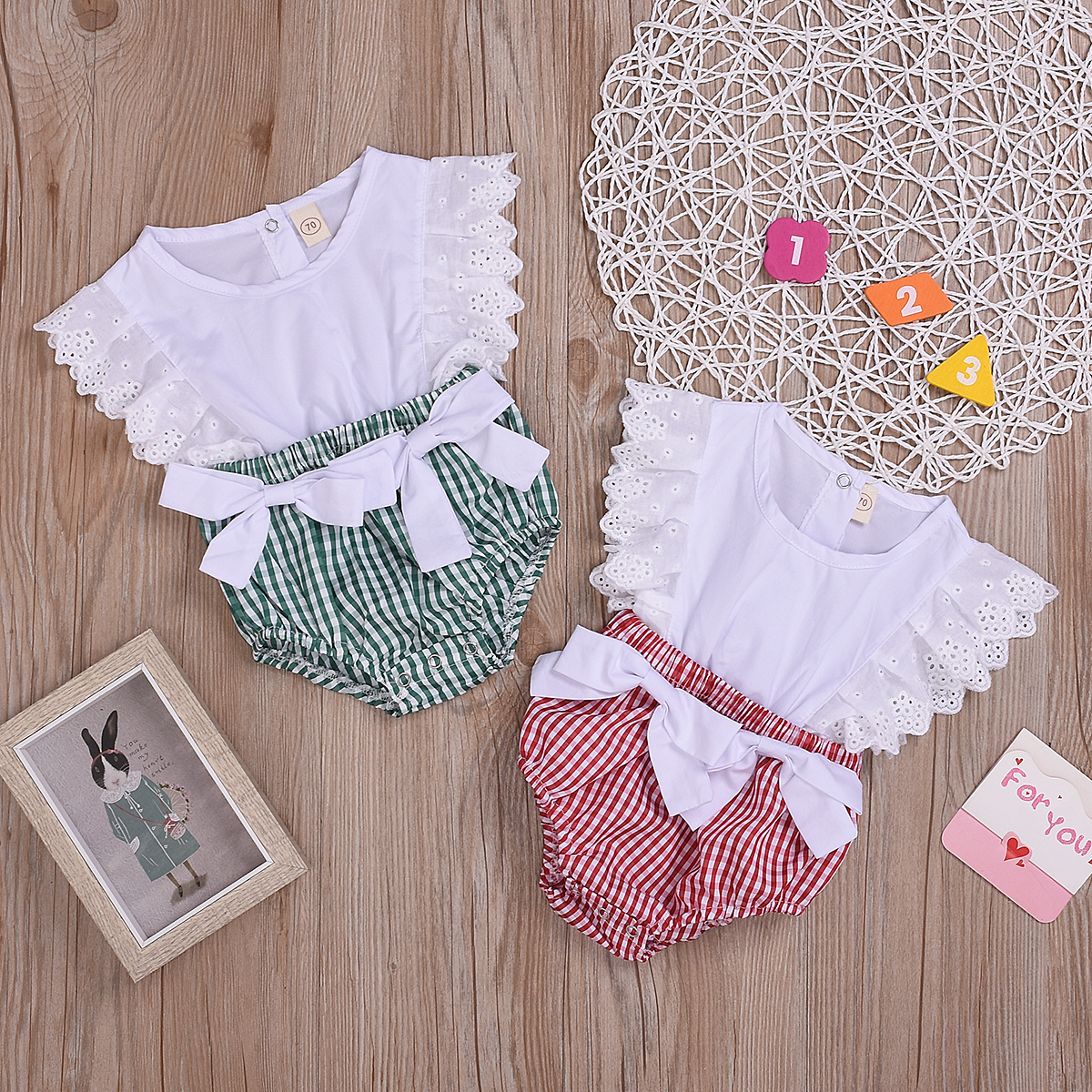 

Baby Ruffled Lace Bowknot Decor Striped Bodysuit