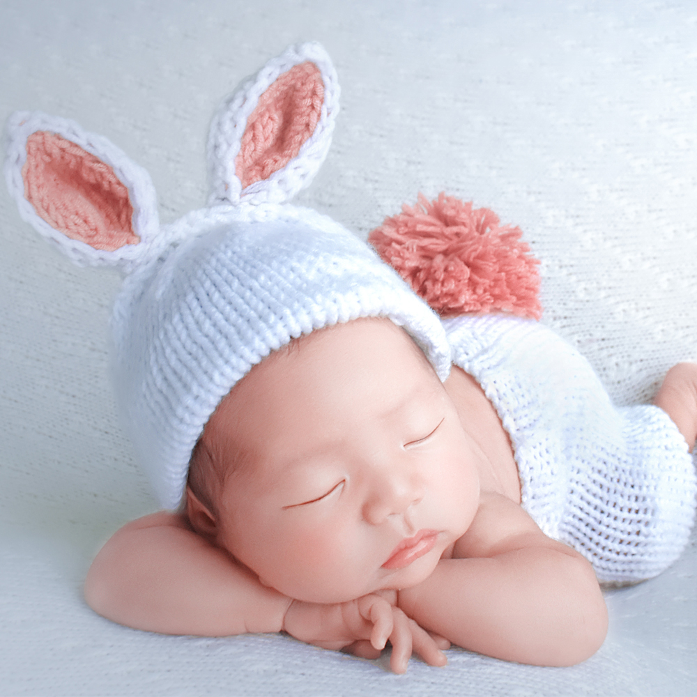 

2Pcs Newborn Photography Props Rabbit Shape Handmade Infant Outfits Baby Knit Elastic Hat Shorts Costume Suit Clothes