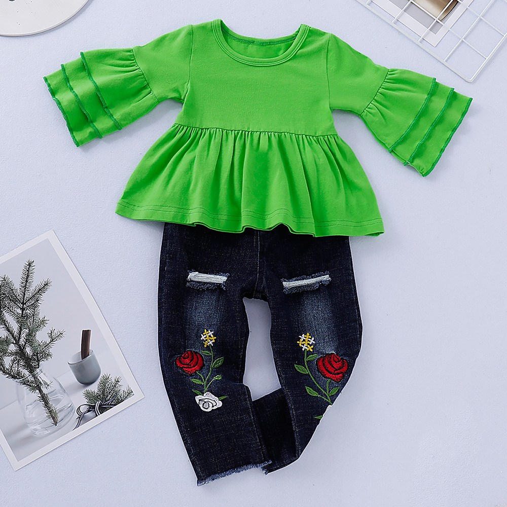 

Baby / Toddler Solid Bell Sleeves Top and Floral Embroidery Jeans Set