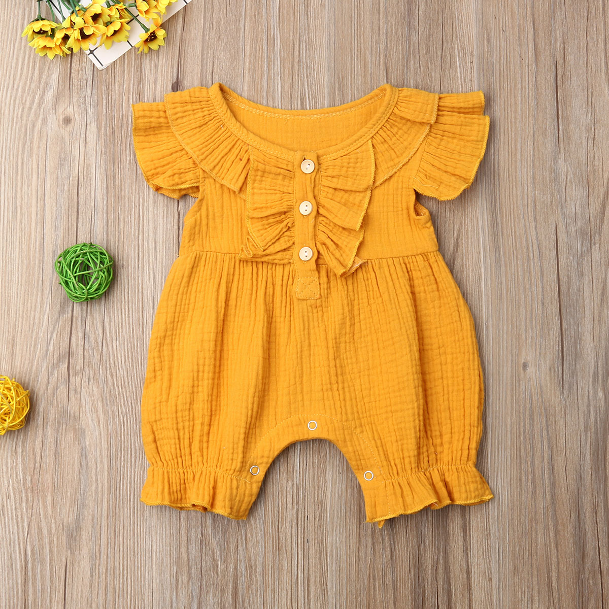 

Baby Girl Ruffled Design Solid Short-sleeve Jumpsuit